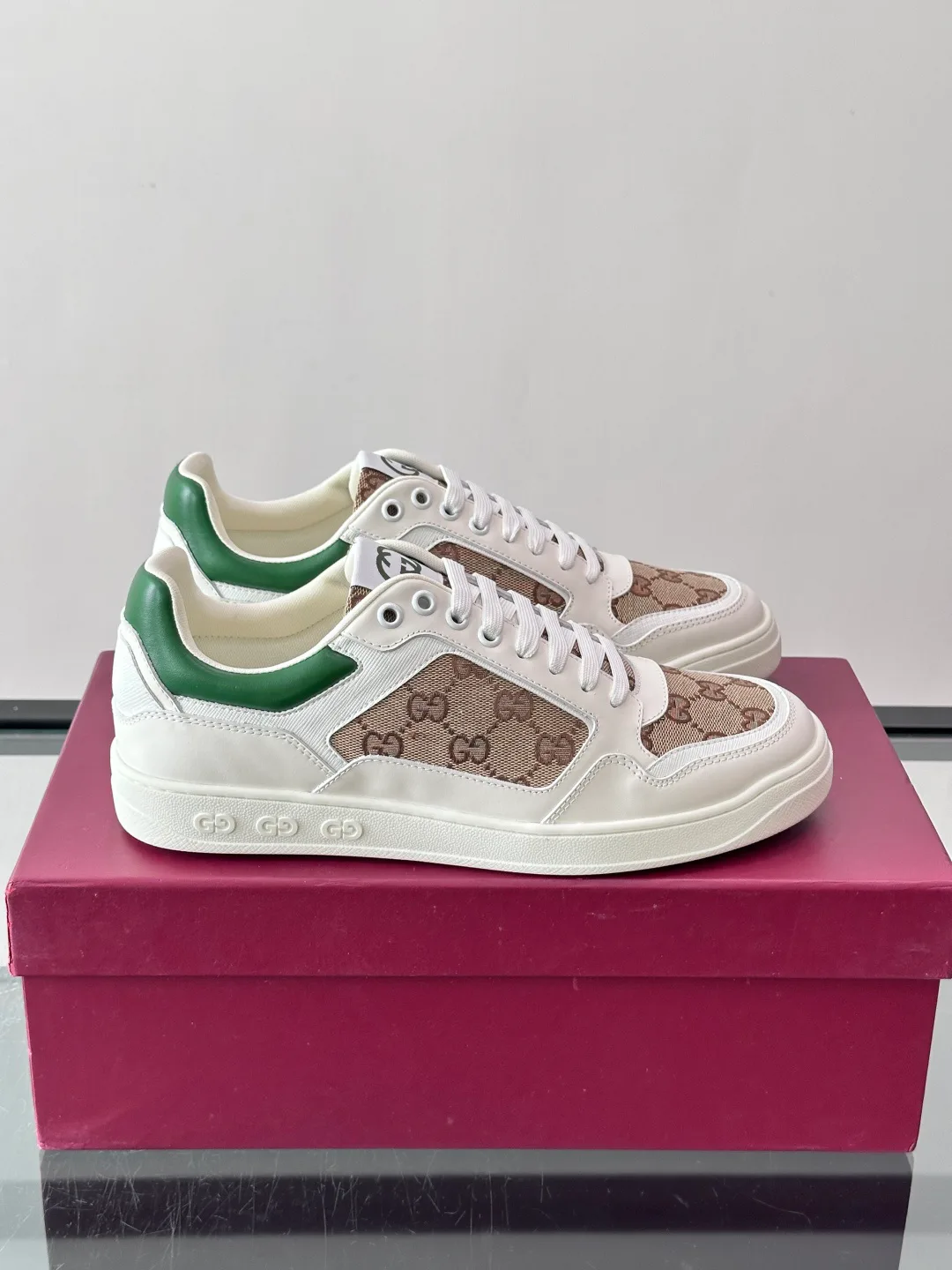 Men's Sneakers GUCCI 18102697