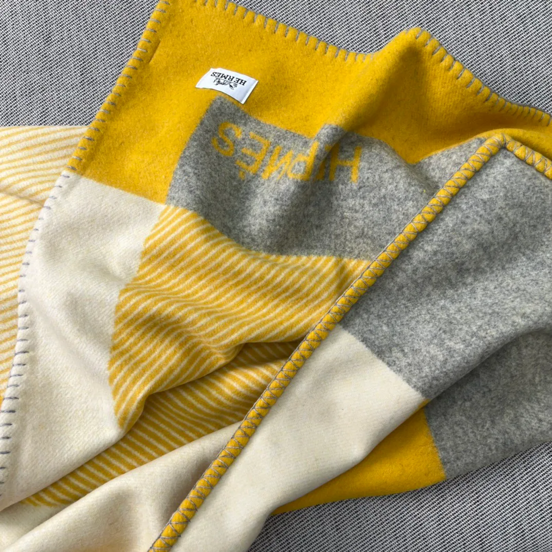Textiles HERMES 17992447