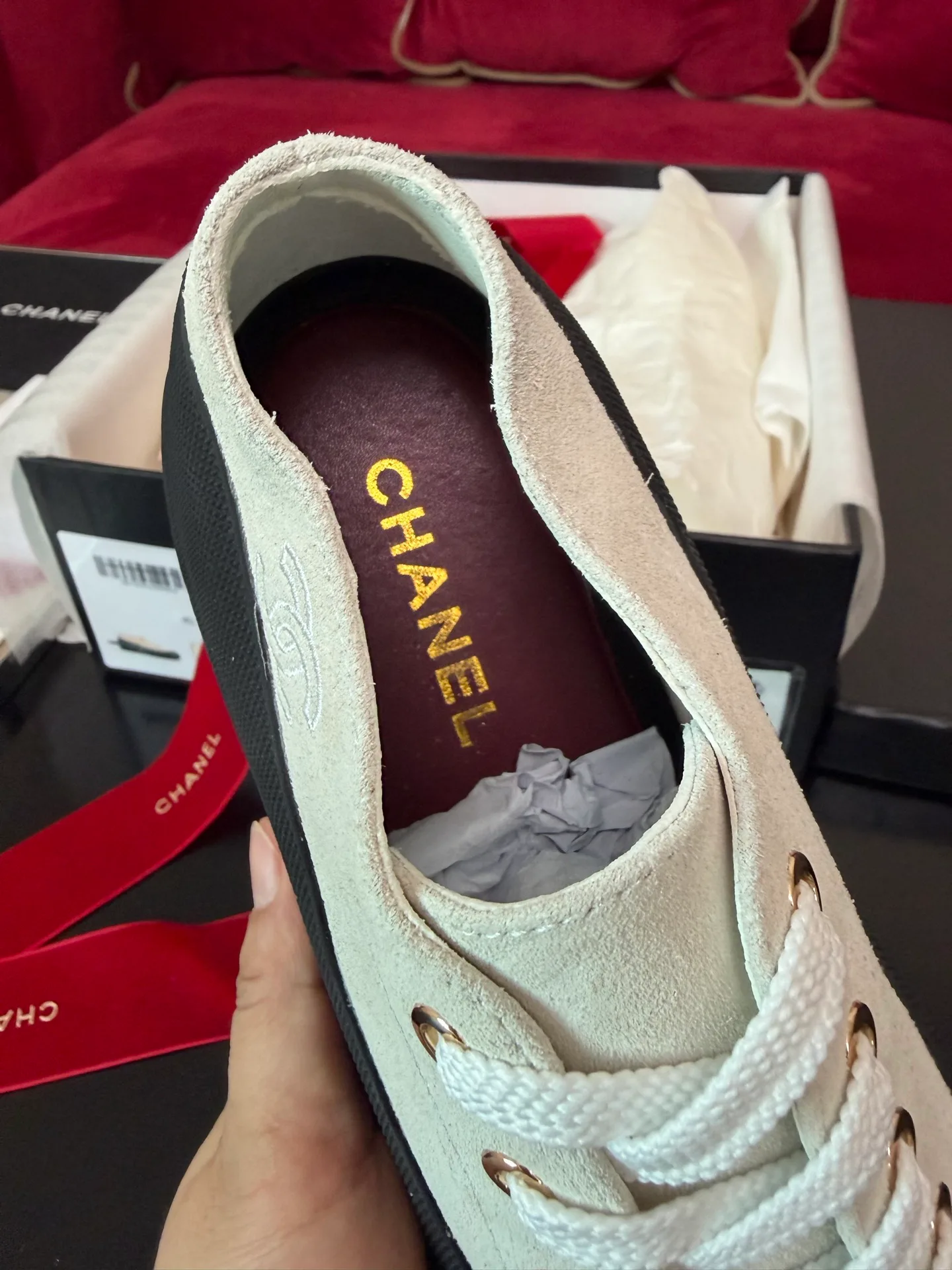 Кроссовки Женские Chanel 18683225