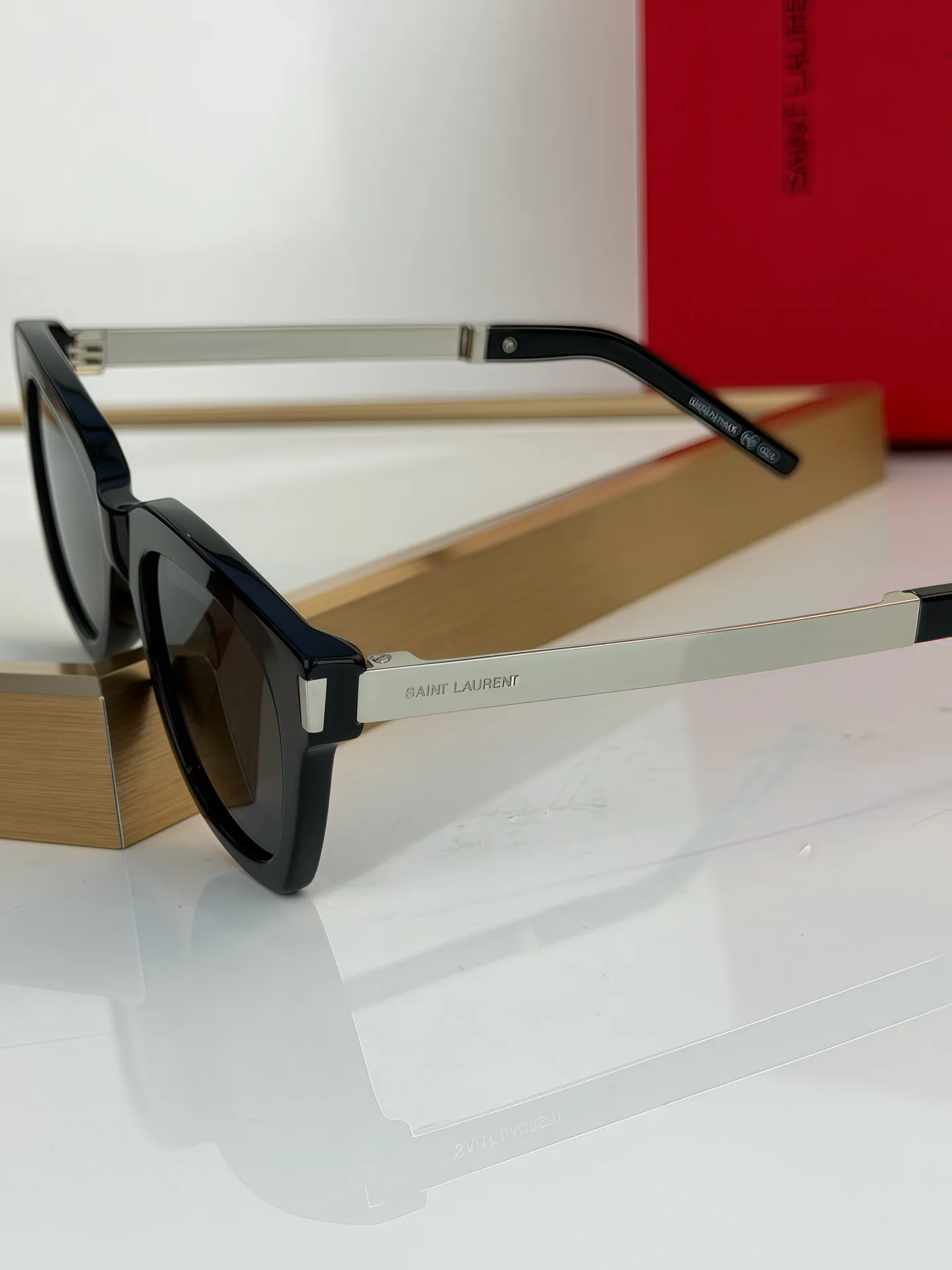 Glasses SAINT LAURENT 18059972