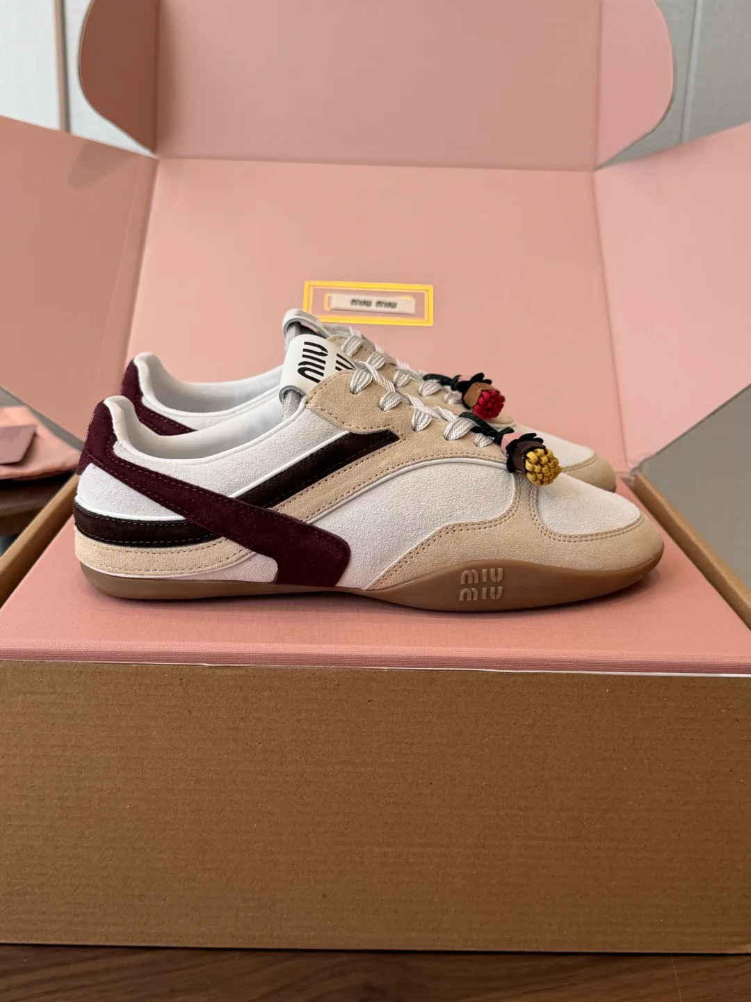 Кроссовки Женские Miu Miu 18627579