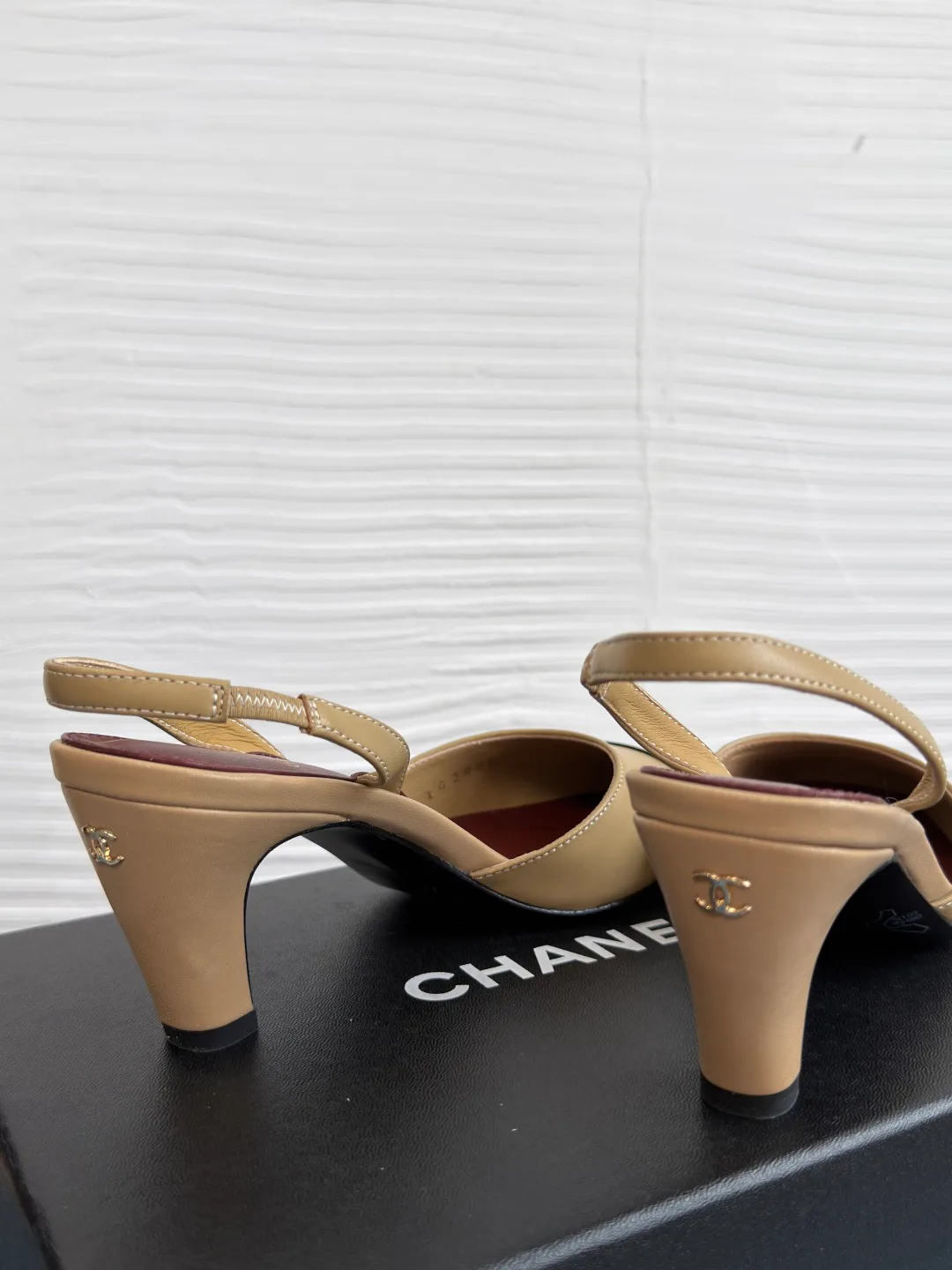 Women's Open-Toe Sandals CHANEL 18125501