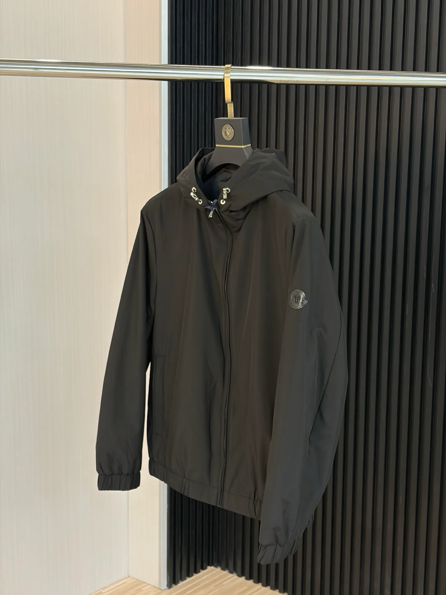 Men's Jackets And Down Jackets MONCLER 18199456