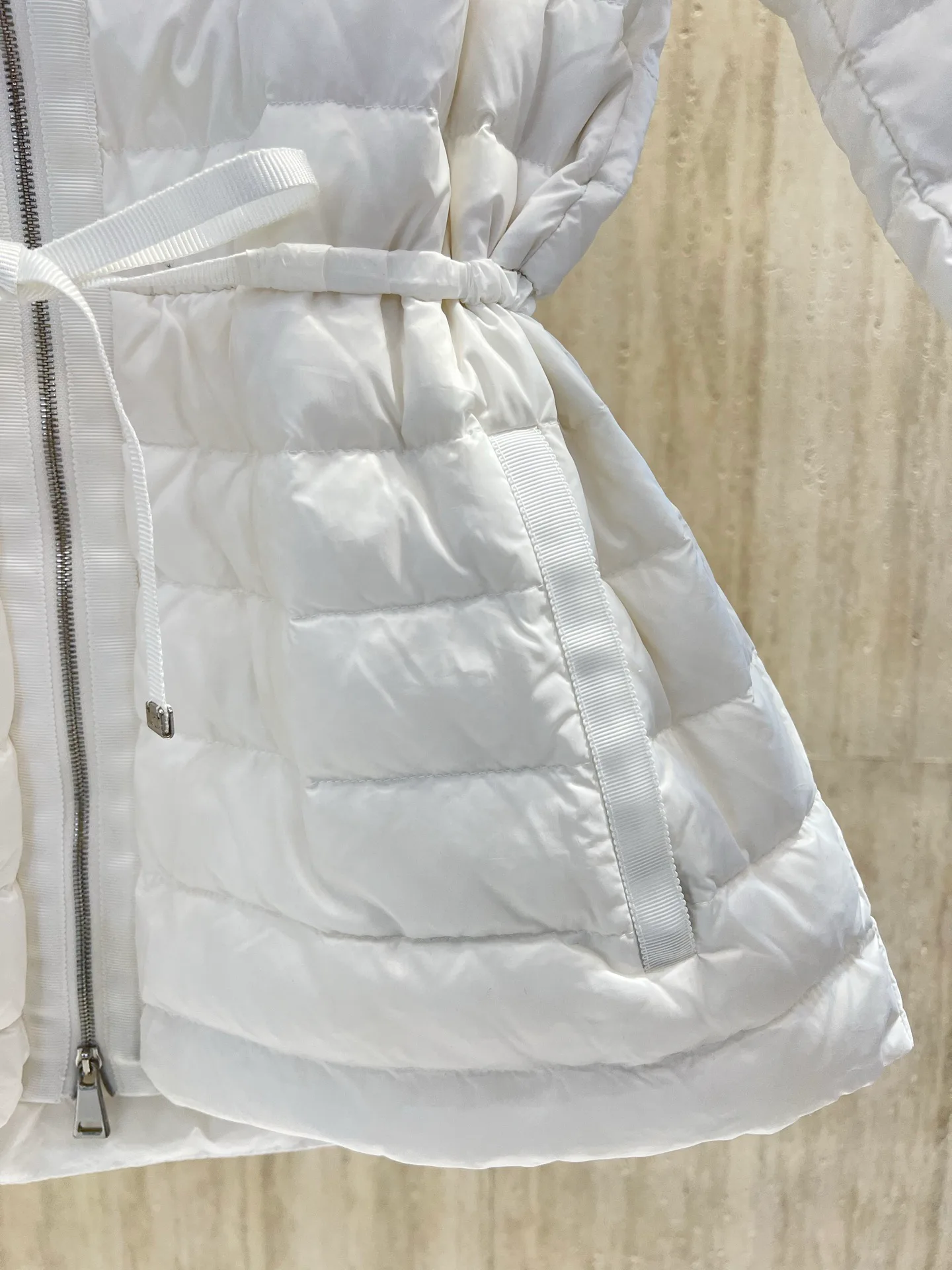Men's Jackets And Down Jackets MONCLER 18330312
