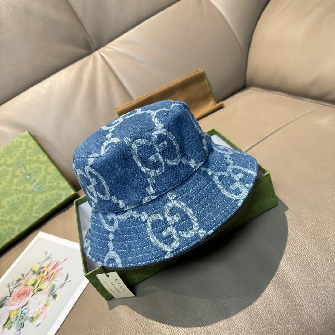 Hats GUCCI 17604834