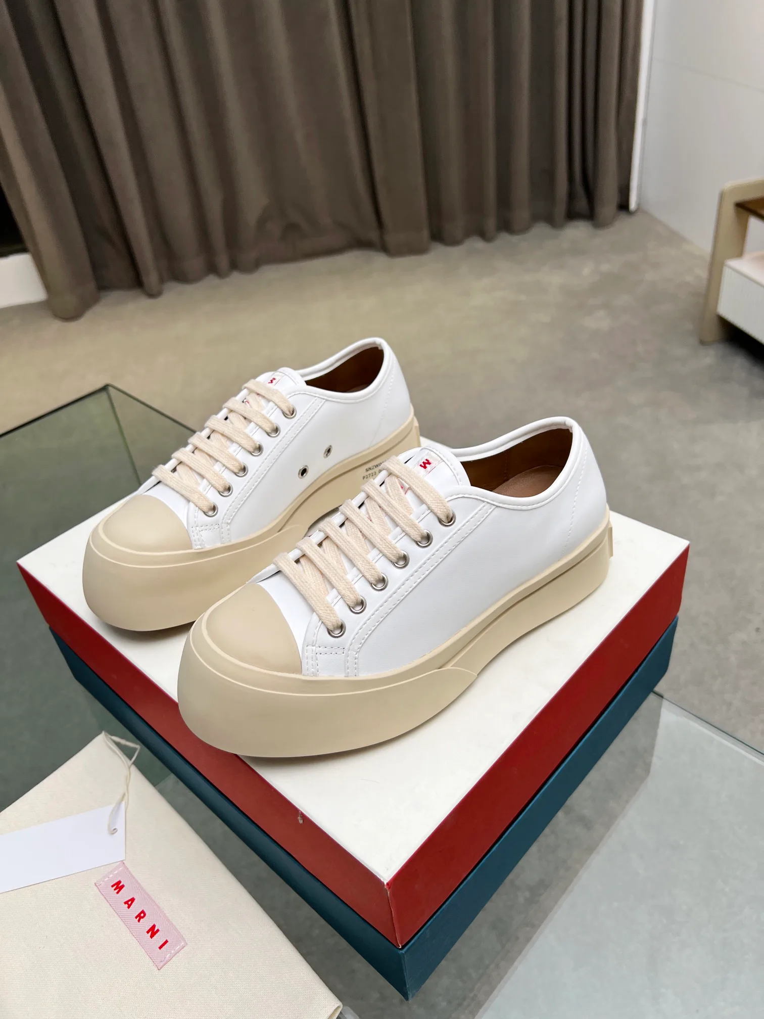 Women's Sneakers MARNI 18039748