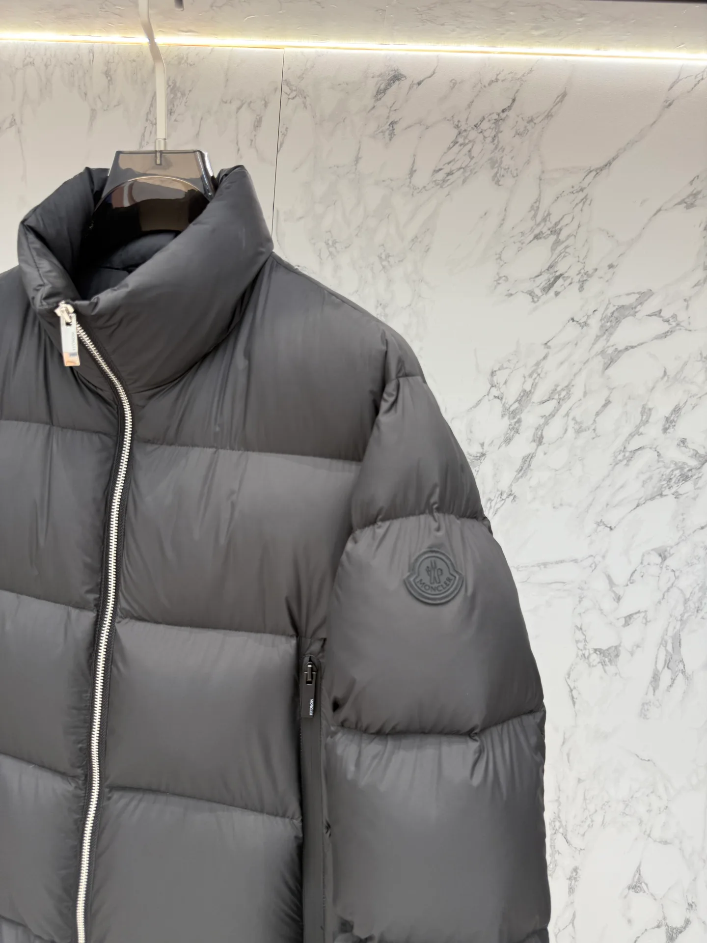 Men's Jackets And Down Jackets MONCLER 18279250