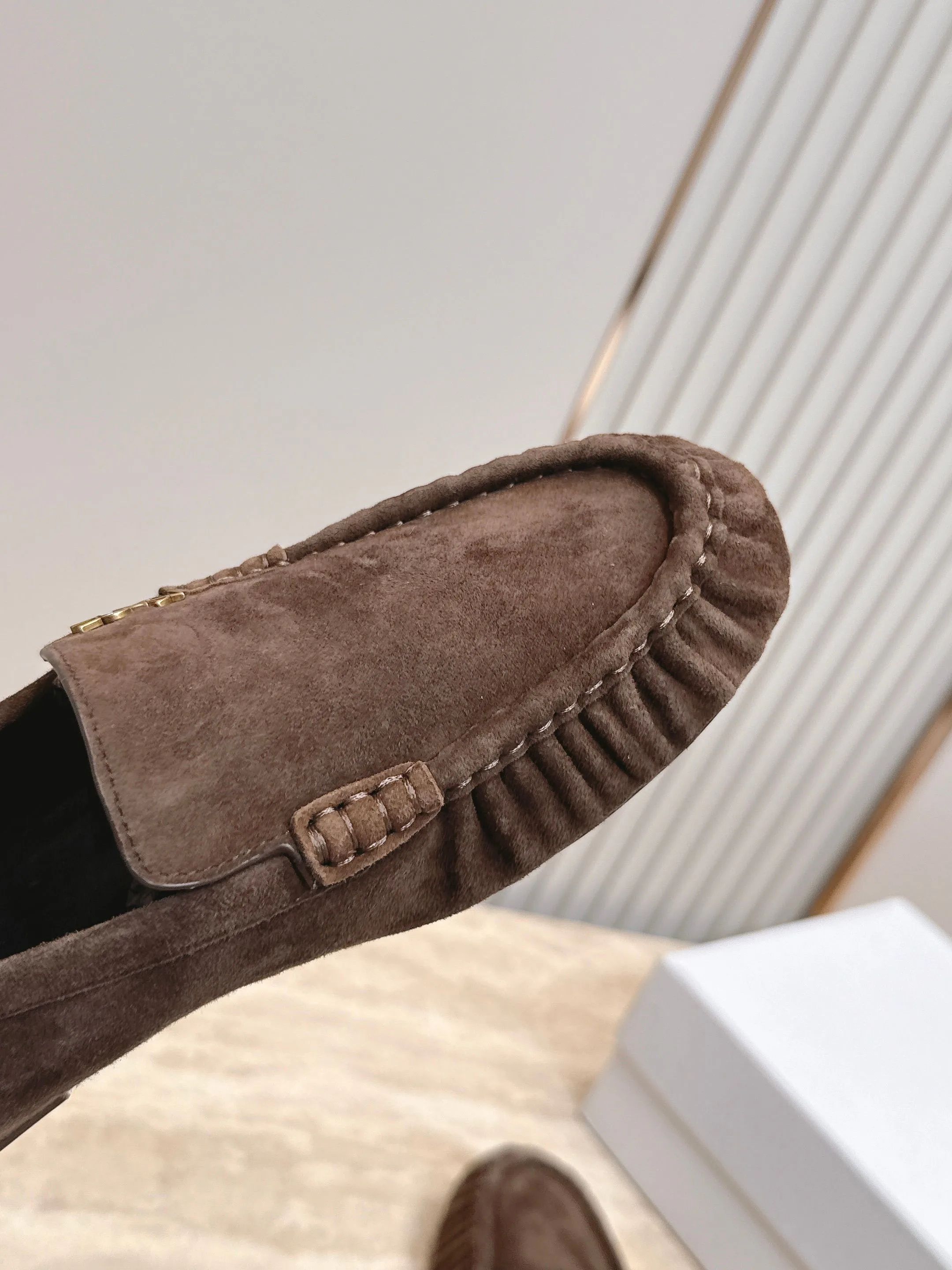 Women's Loafers And Moccasins SAINT LAURENT 17701335