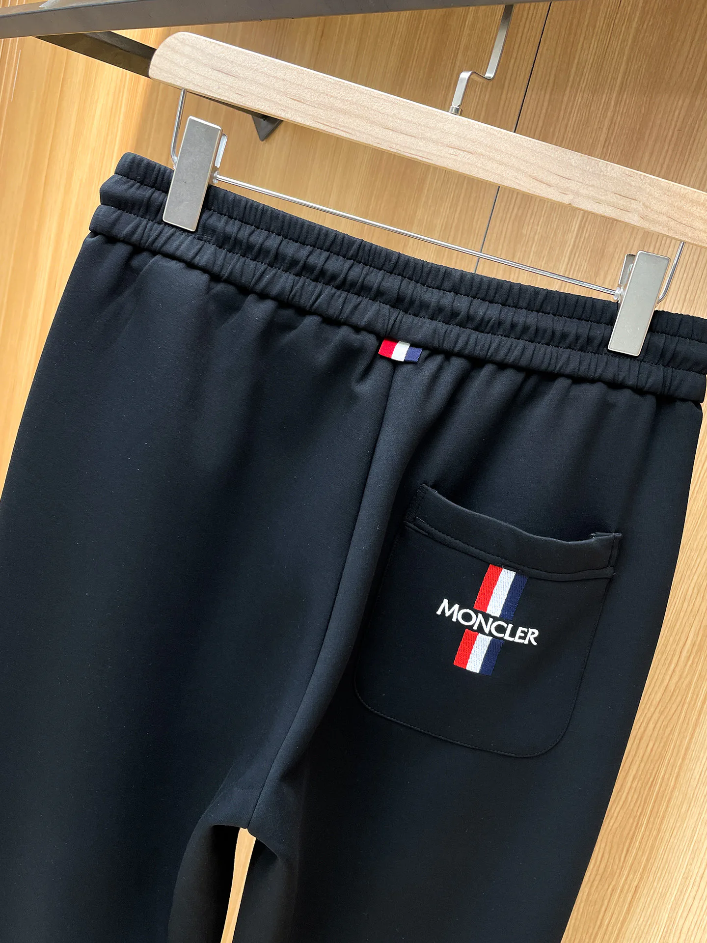 Men's Trousers MONCLER 18499628