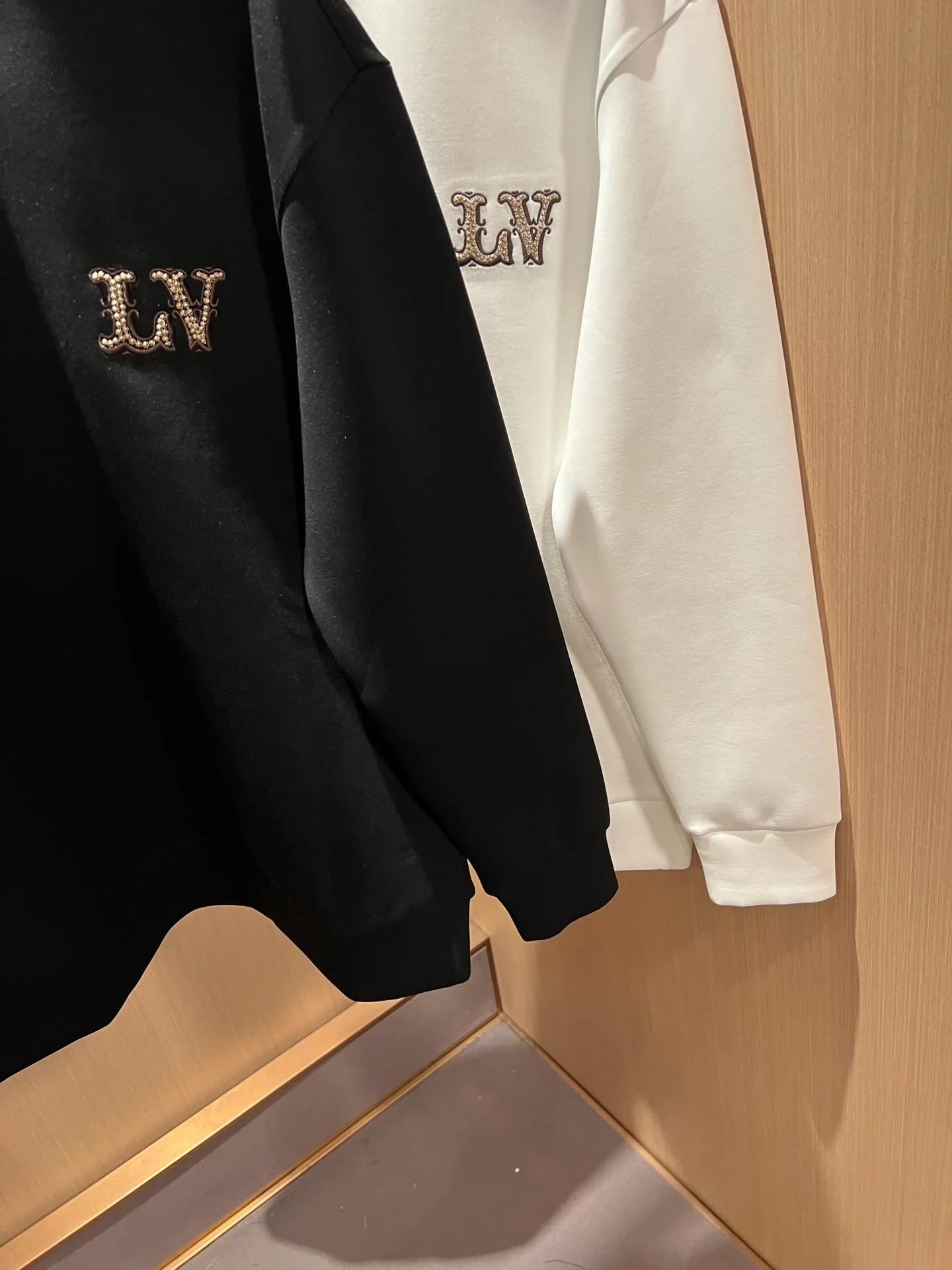 Men's Sweatshirts And Hoodies LOUIS VUITTON 18519612