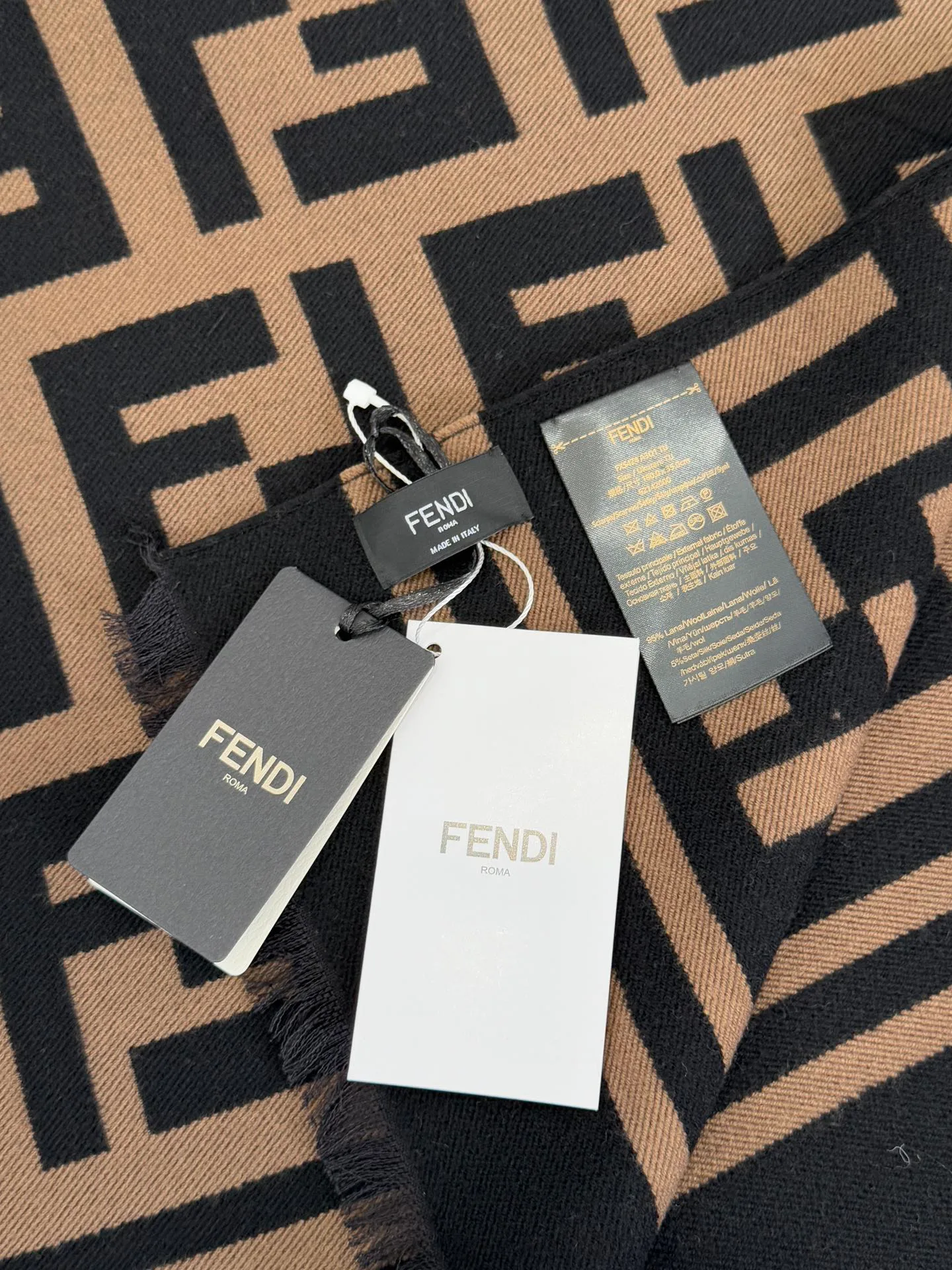 Scarves FENDI 18287131