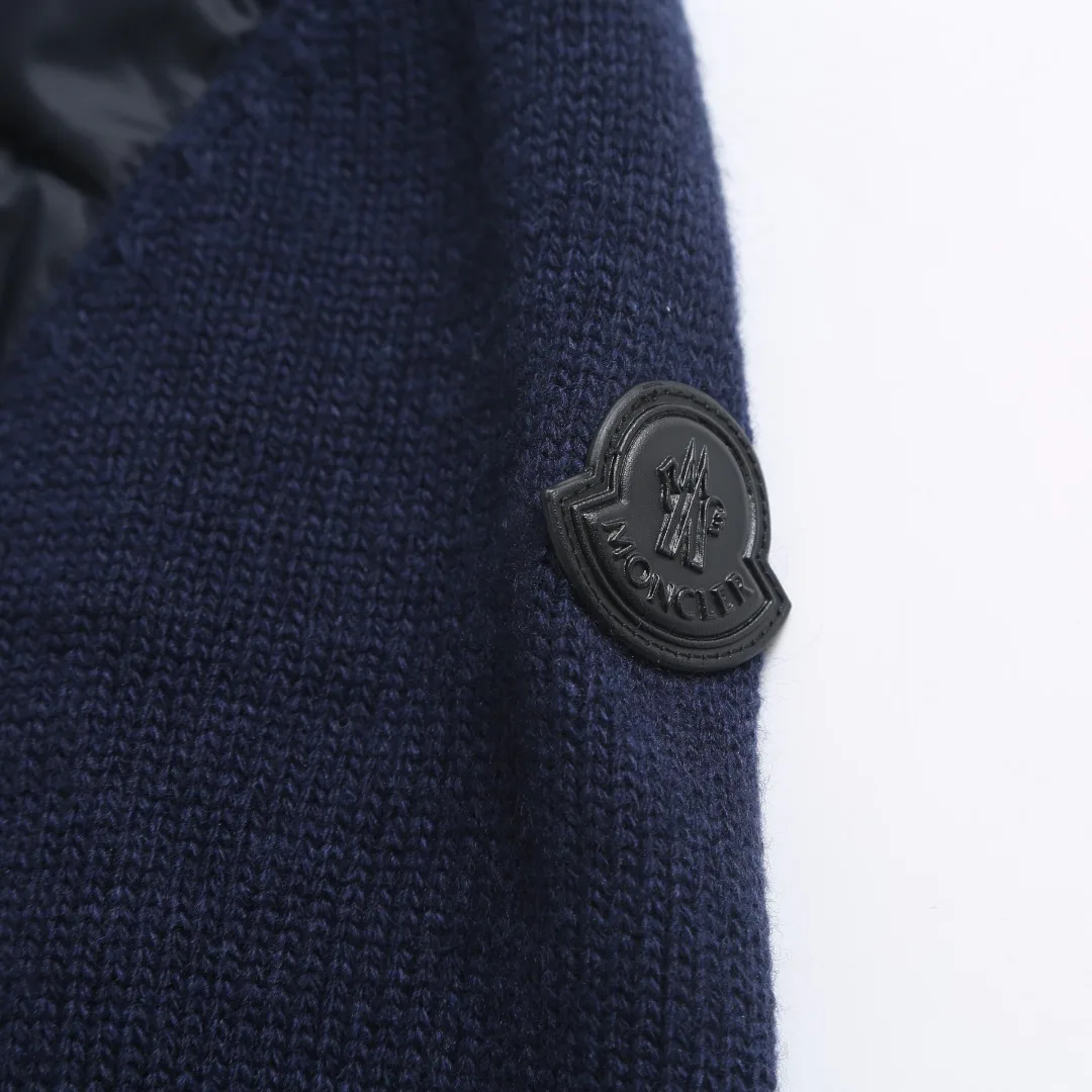 Women's Jackets And Down Jackets MONCLER 18536492