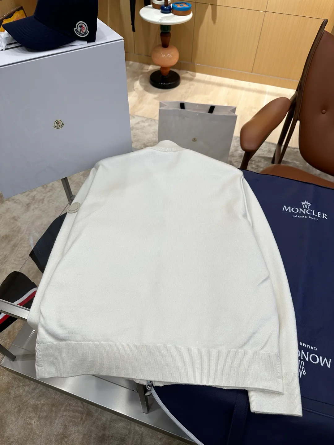 Куртки И Пуховики Мужские Moncler 18558941