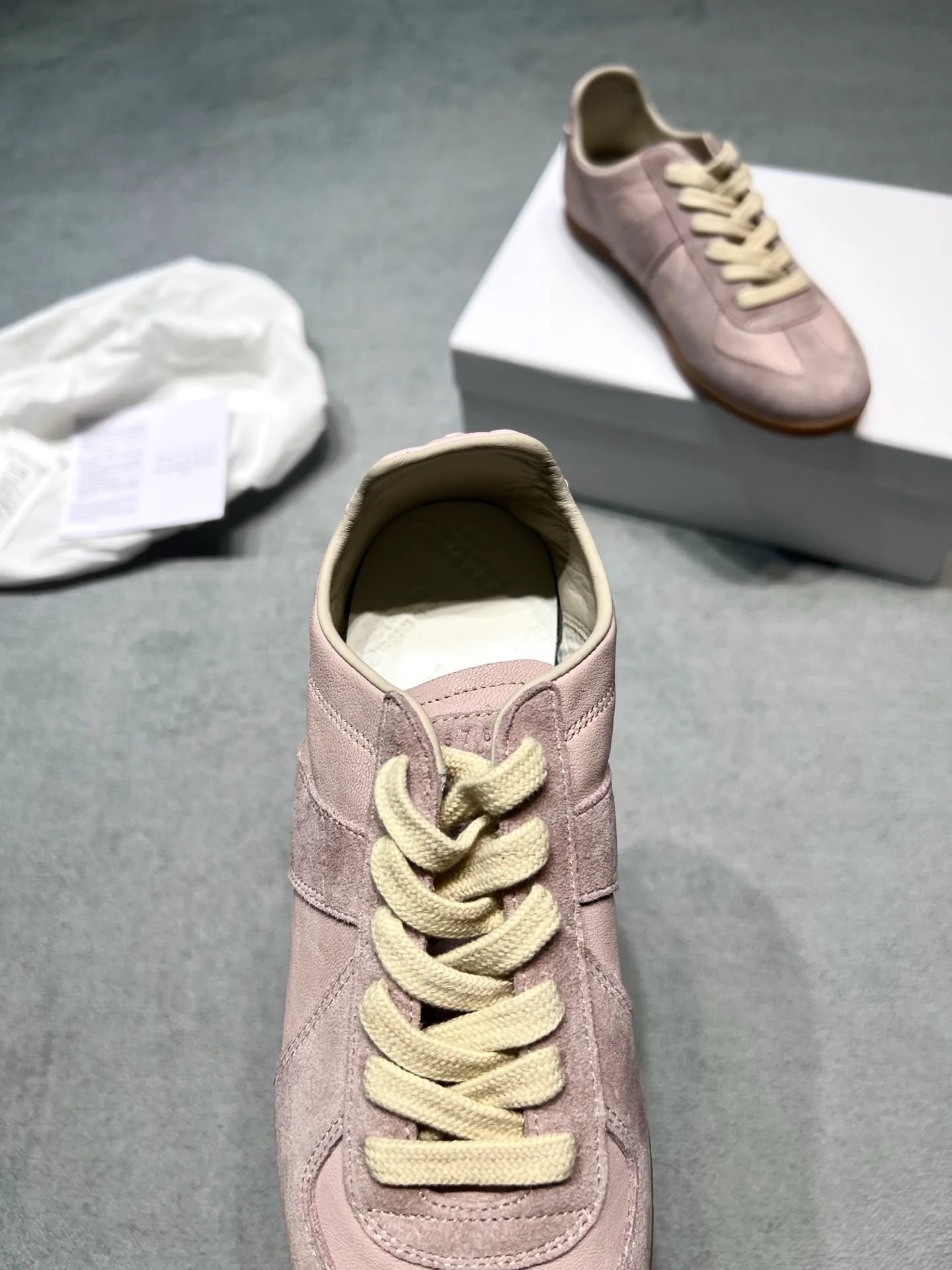 Women's Sneakers MAISON MARGIELA 18366872