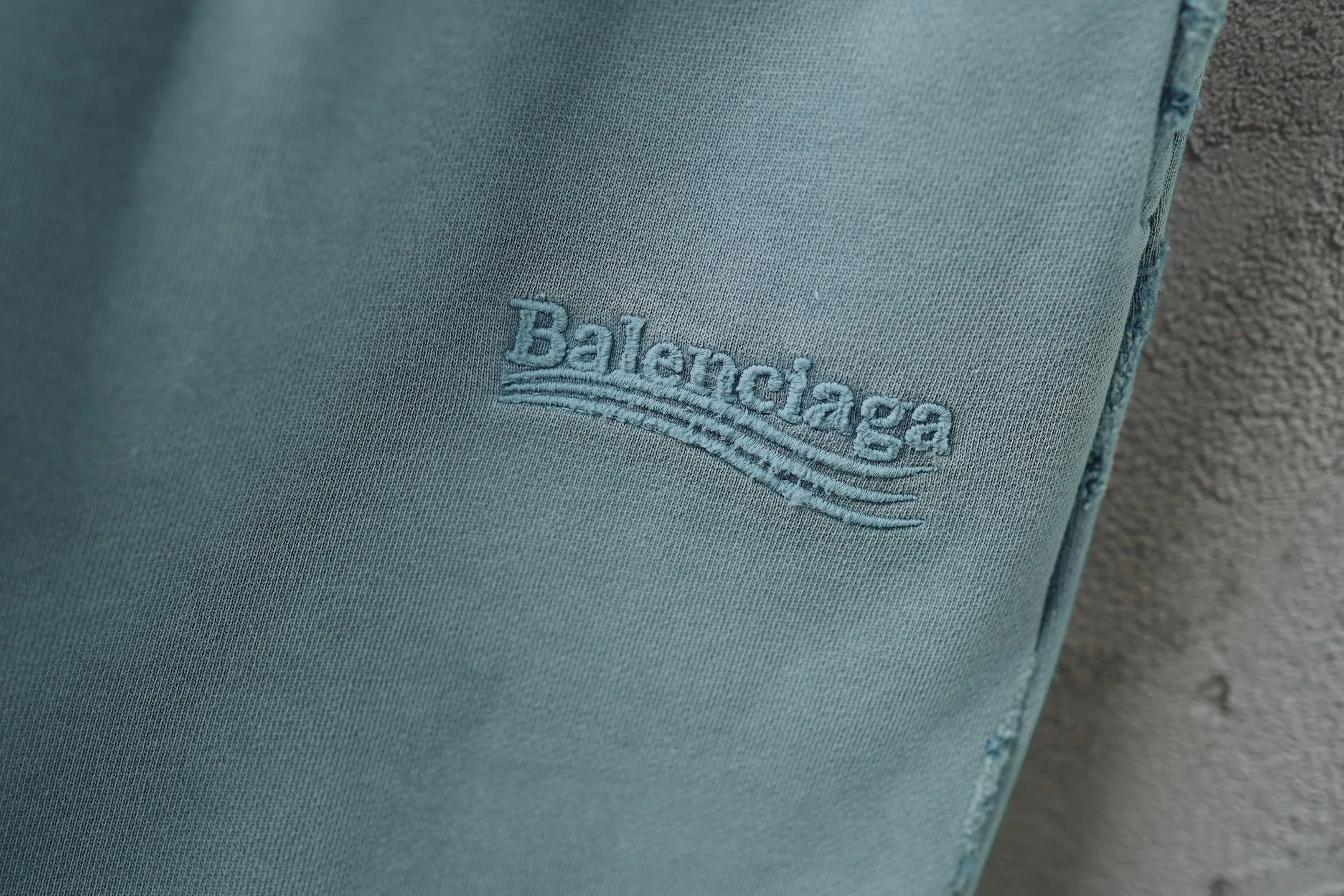 Men's Shorts BALENCIAGA 17811626
