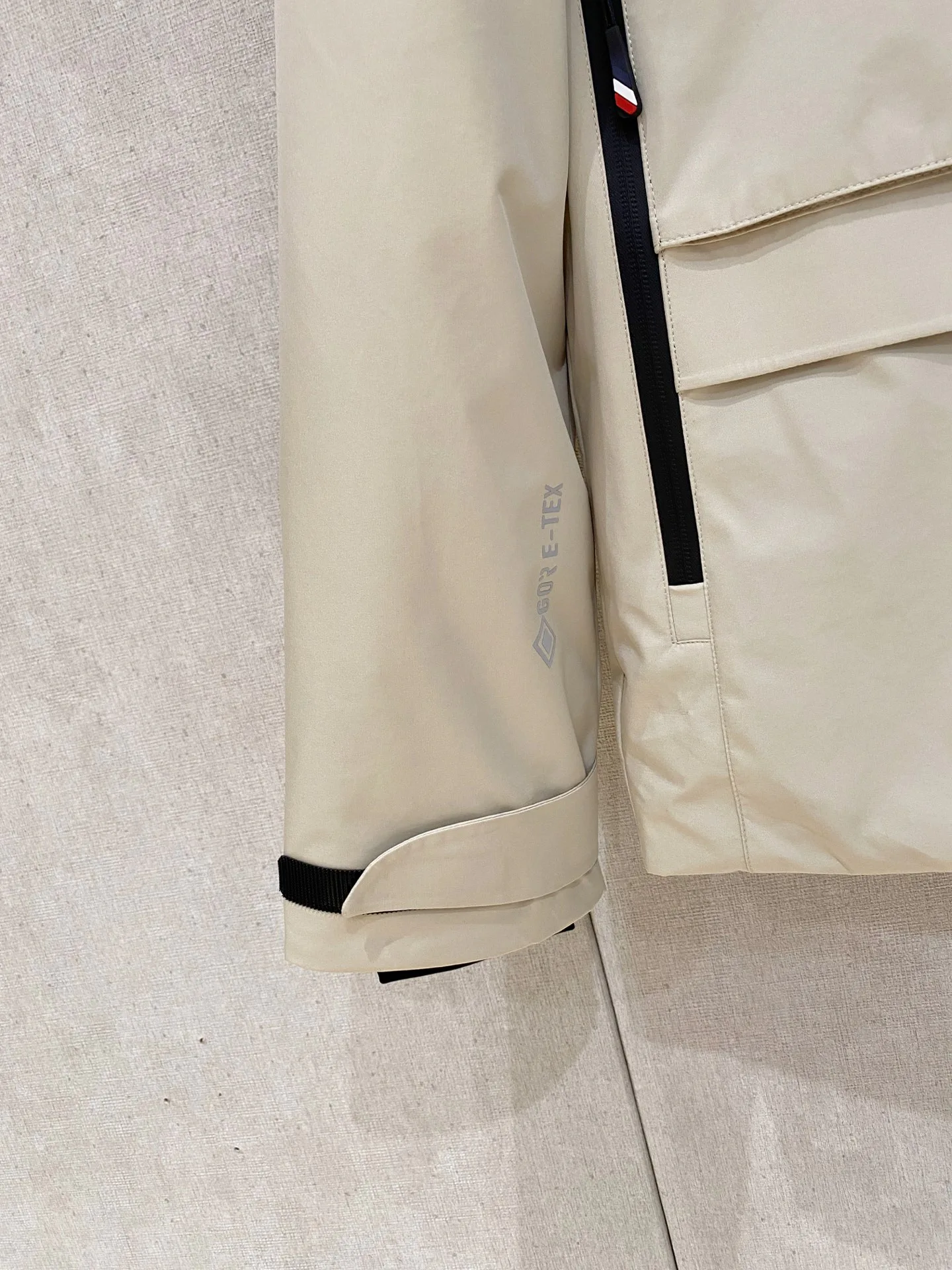 Men's Jackets And Down Jackets MONCLER 18111242