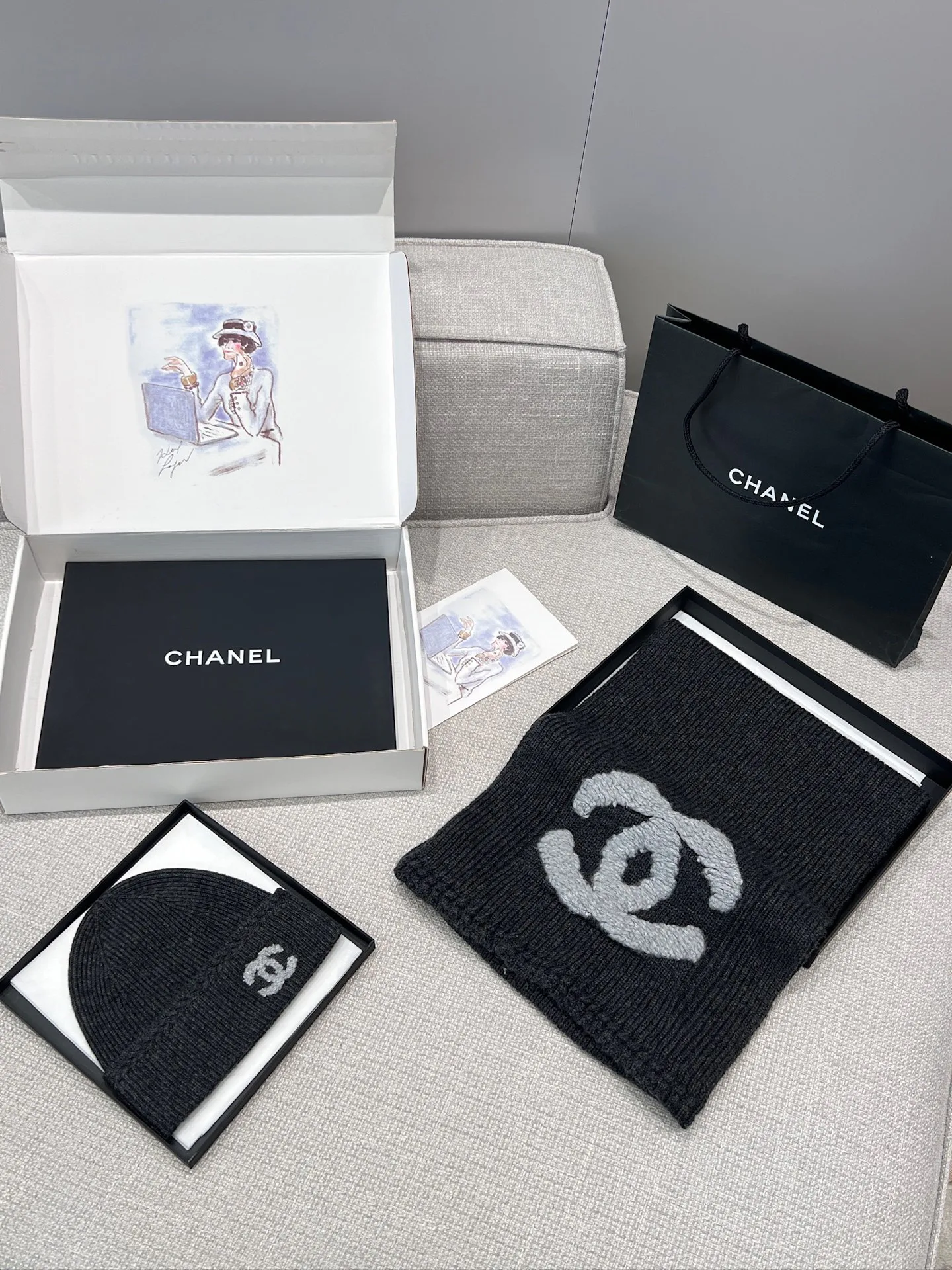 Scarves CHANEL 17913679