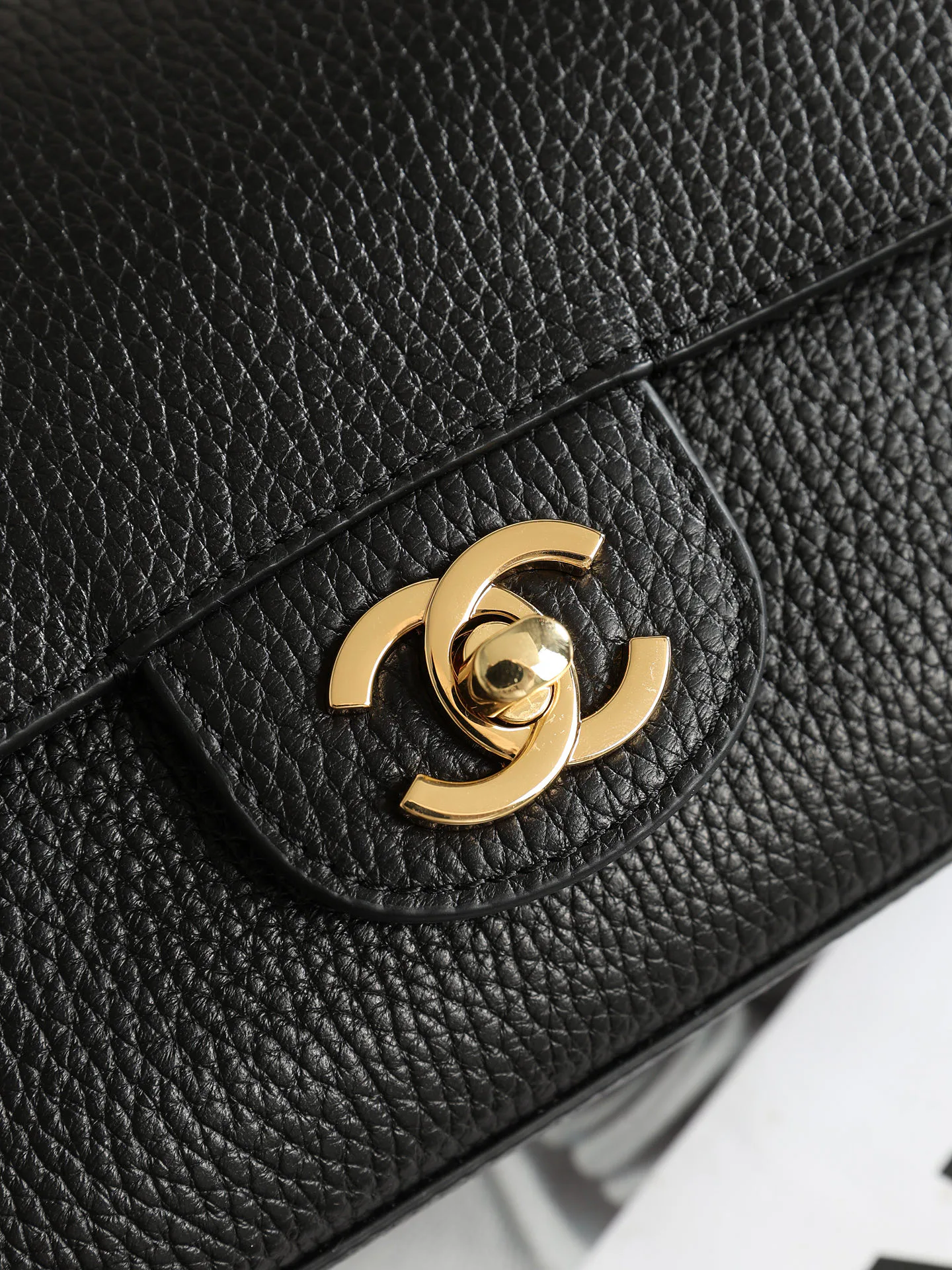Классические Сумки Женские Chanel 18588652