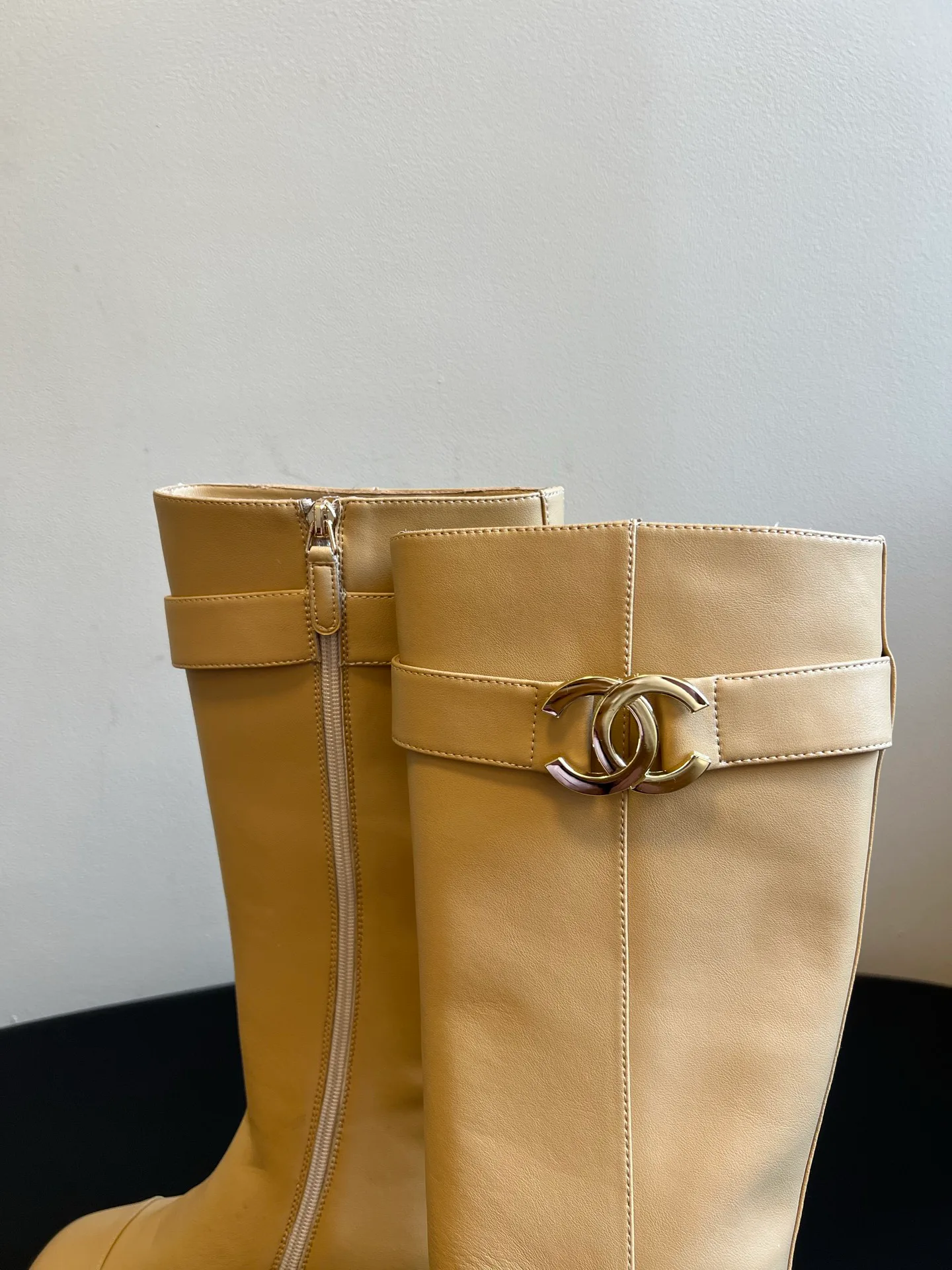 Women's Boots CHANEL 18205939