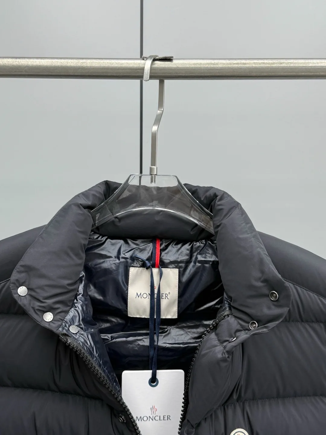 Men's Vests MONCLER 18450504