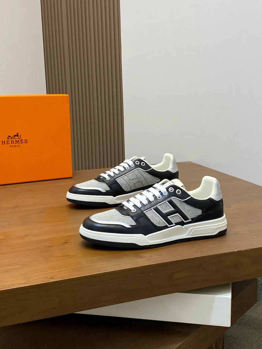 Men's Sneakers HERMES 18449144