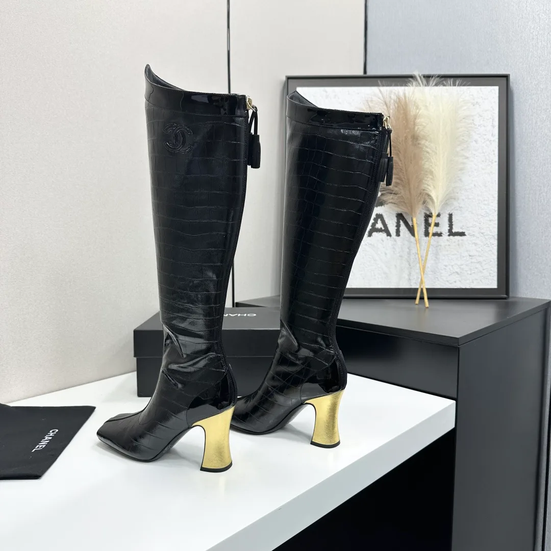 Women's Boots CHANEL 18366732