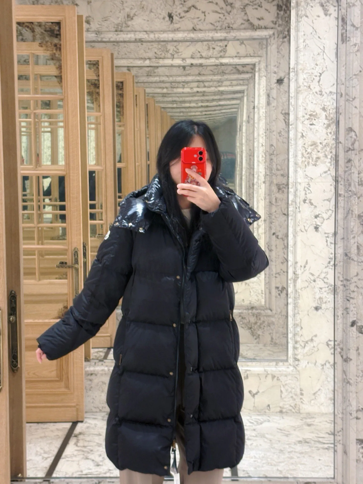 Women's Jackets And Down Jackets MONCLER 18168822