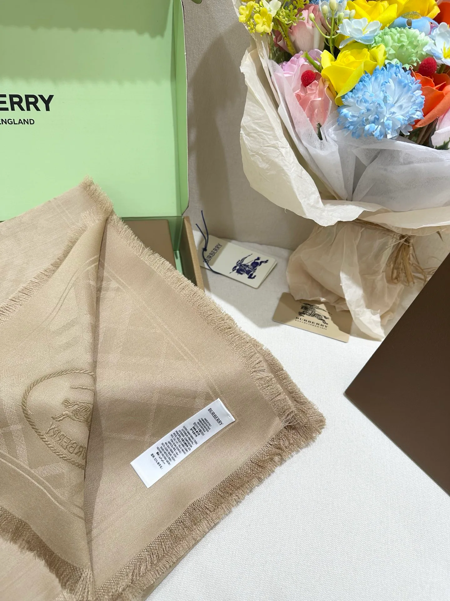Scarves BURBERRY 17916810