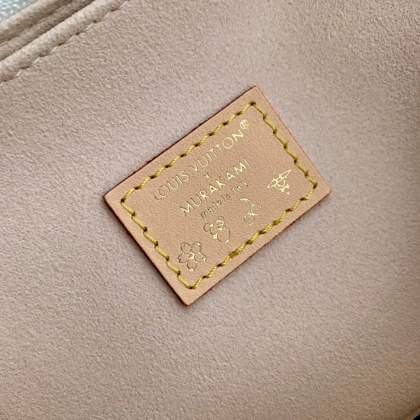 Women's Classic Handbags LOUIS VUITTON 18412566