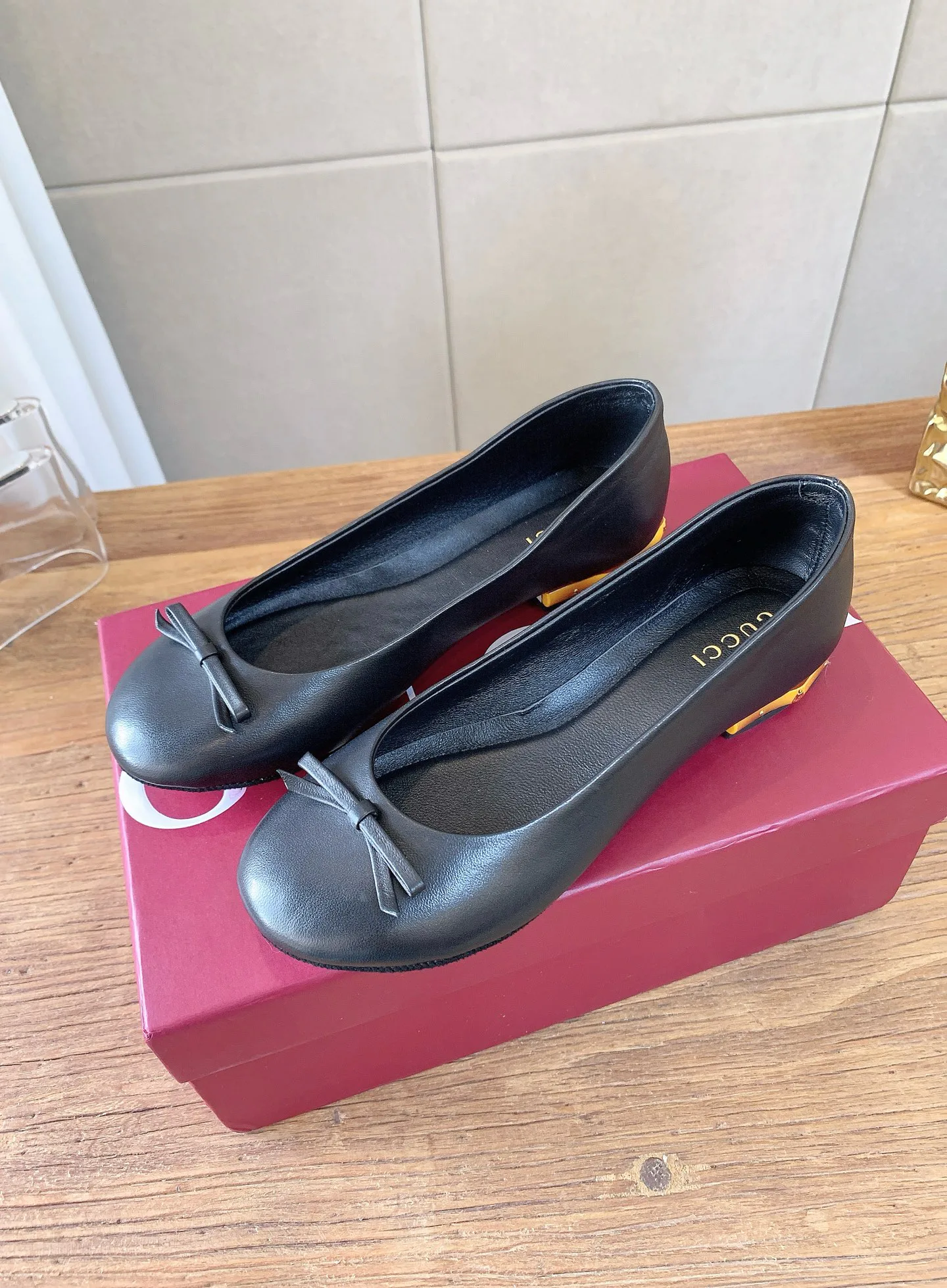 Women's Ballet Flats GUCCI 18159965