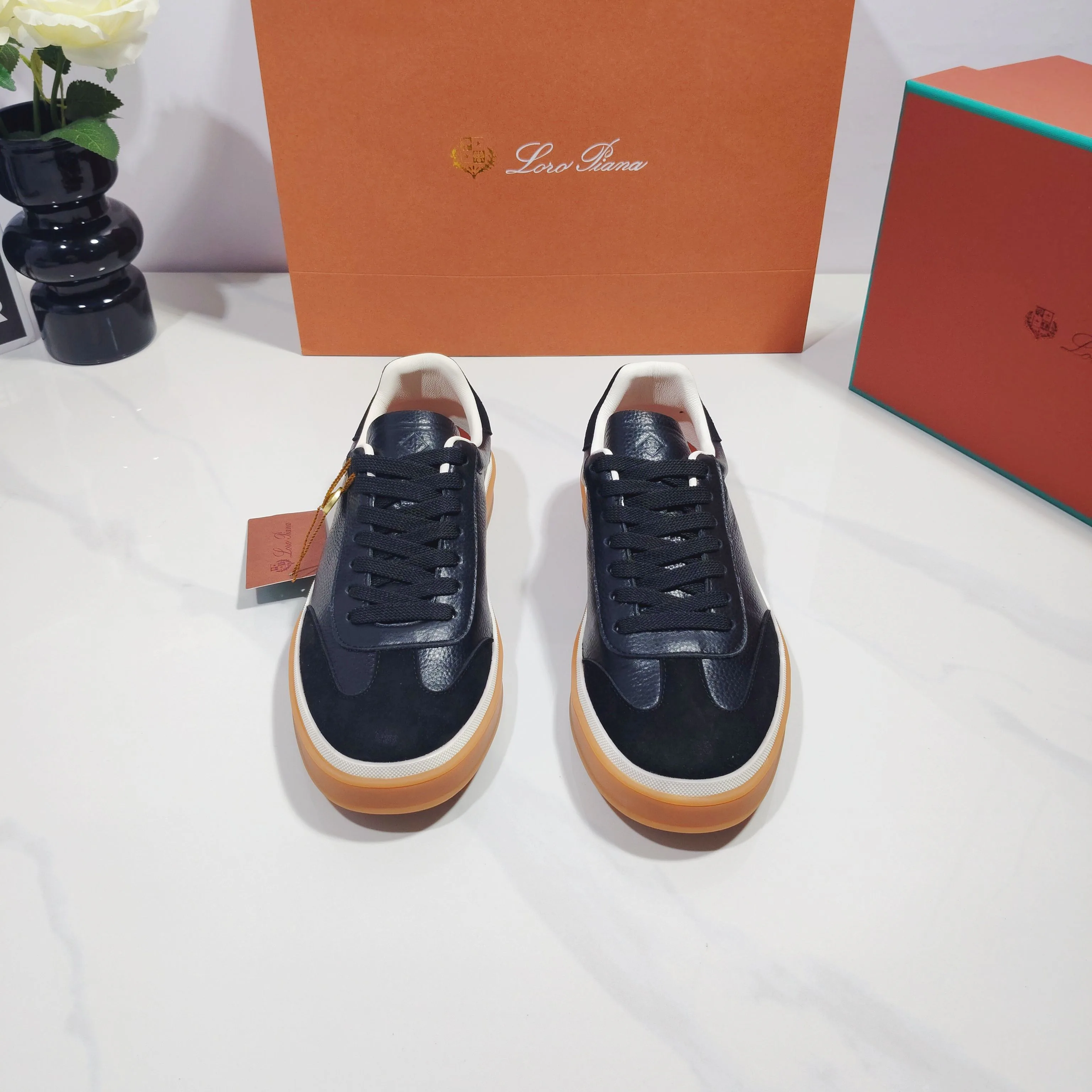 Women's Sneakers LORO PIANA 17961929