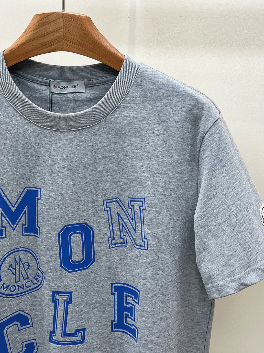 Men's T-Shirts MONCLER 18499471