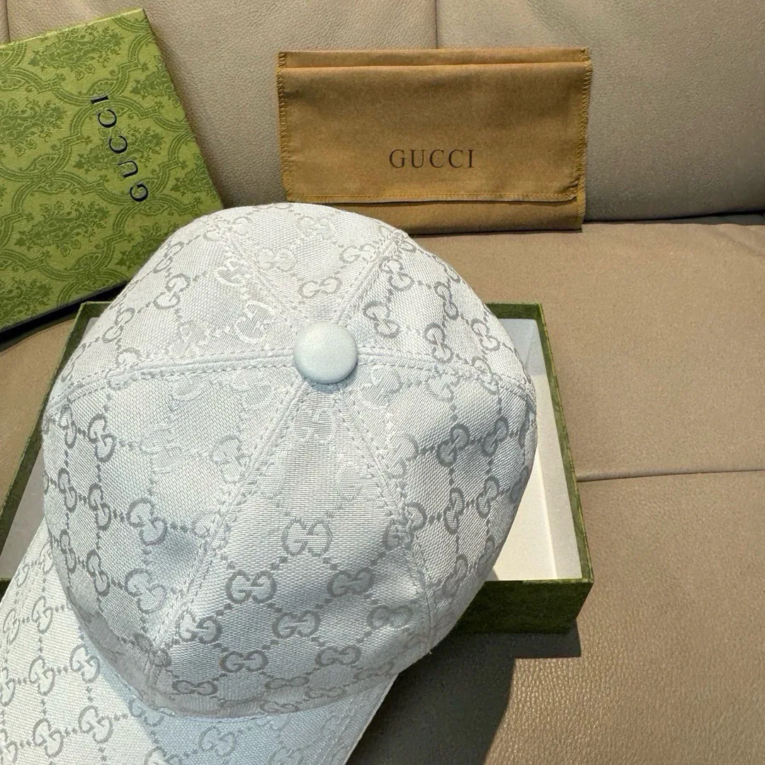 Hats GUCCI 17604850