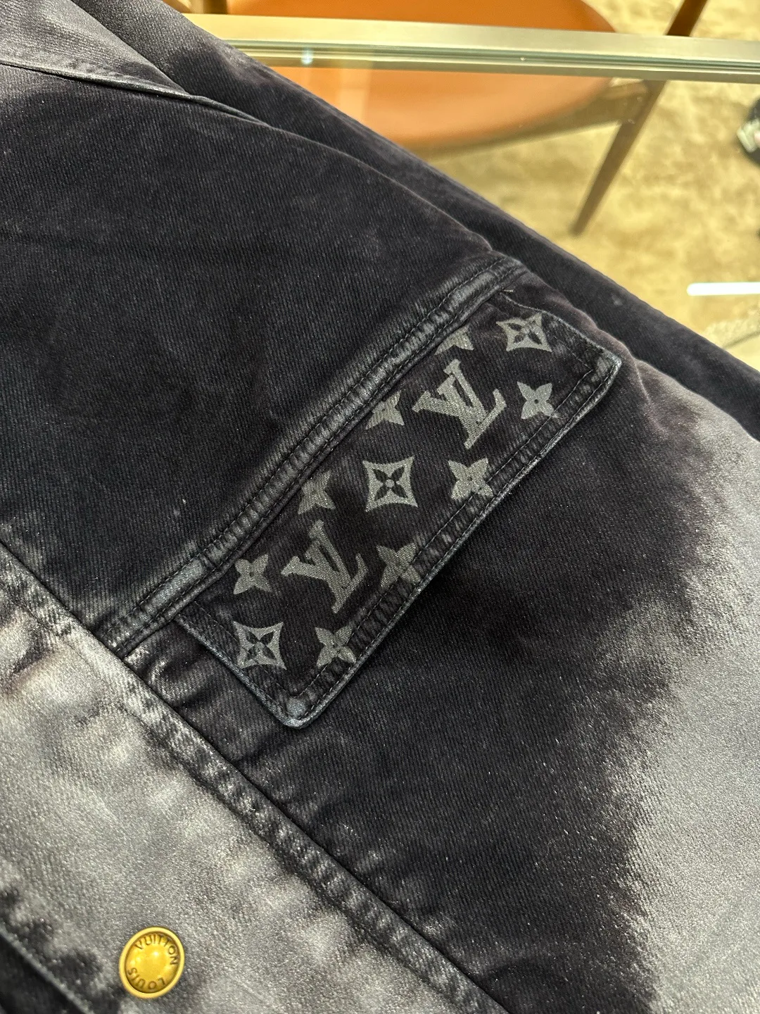 Men's Jackets And Down Jackets LOUIS VUITTON 17813125