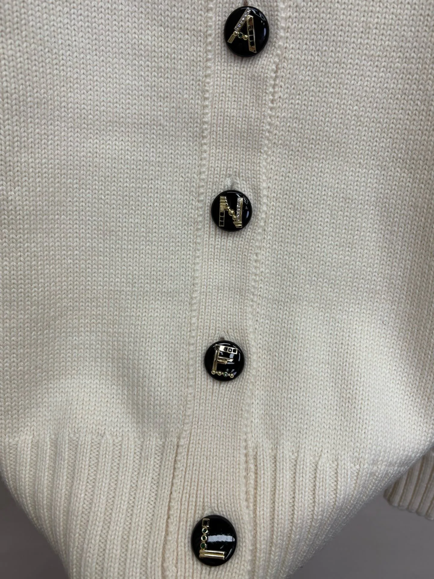 Women's Jumpers And Sweaters CHANEL 17612694