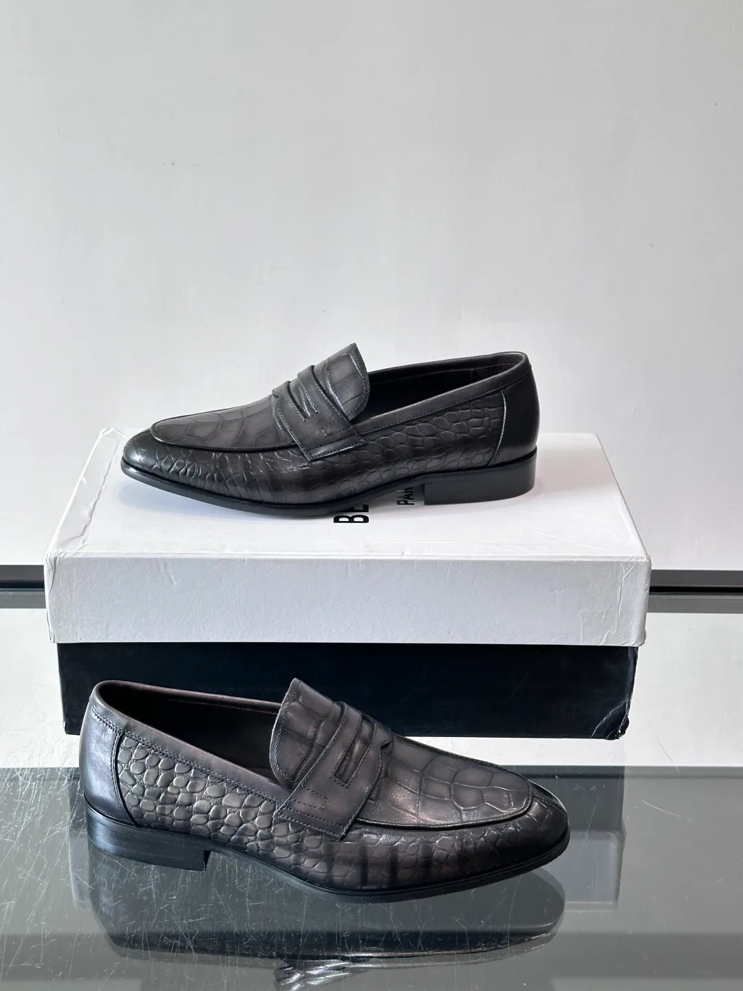 Men's Loafers And Dress Shoes BERLUTI 17858947