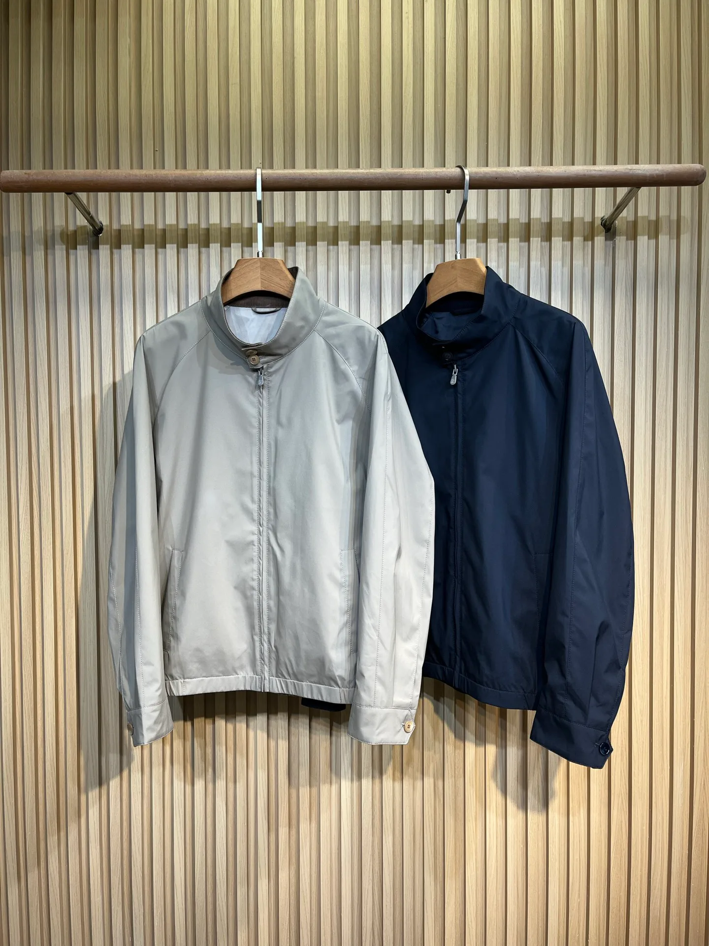 Куртки И Пуховики Мужские Brunello Cucinelli 18609369