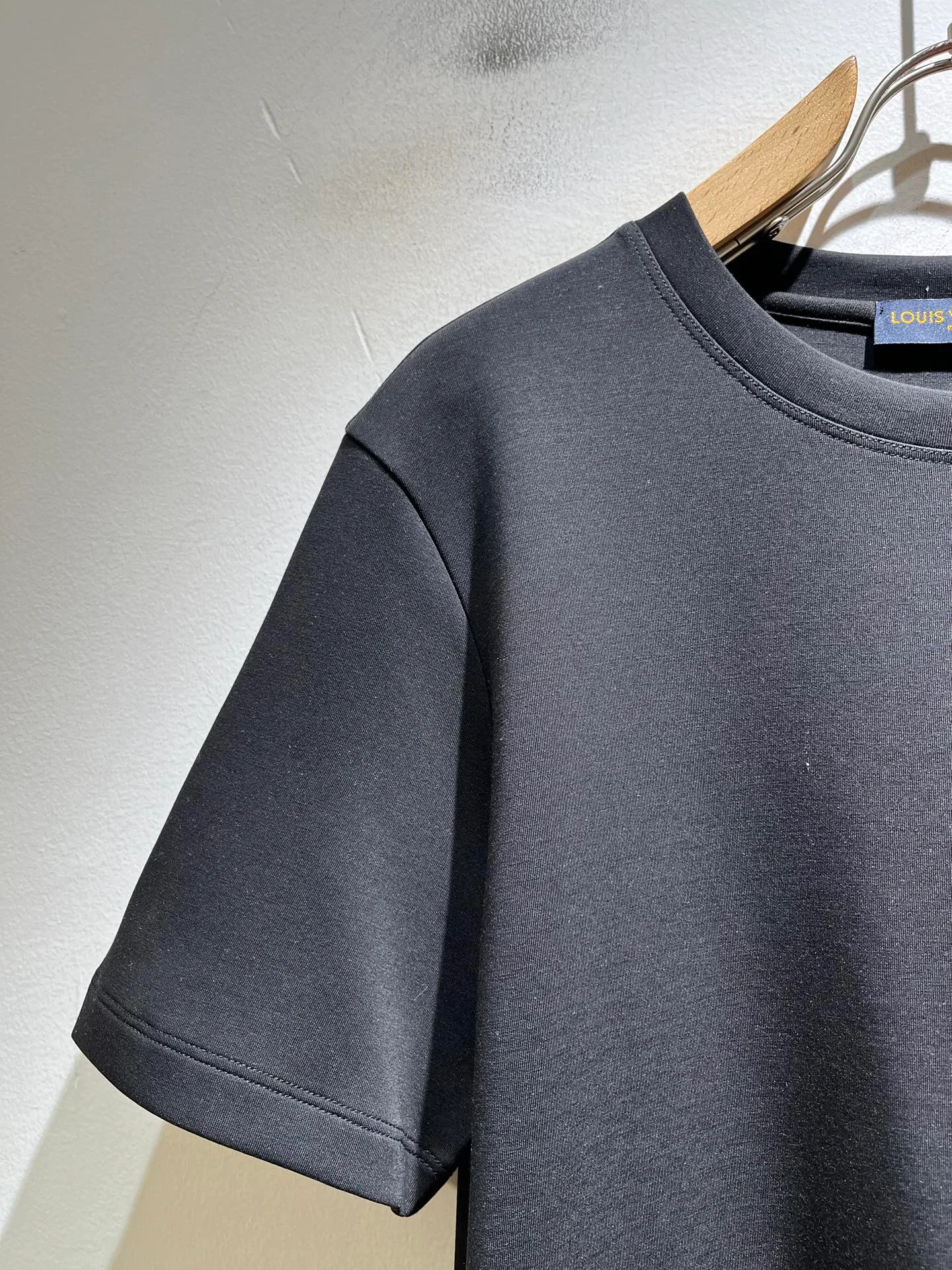 Men's T-Shirts LOUIS VUITTON 18243852