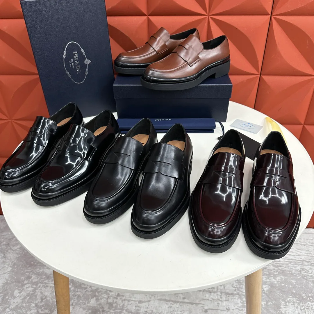 Men's Loafers And Dress Shoes PRADA 18397554