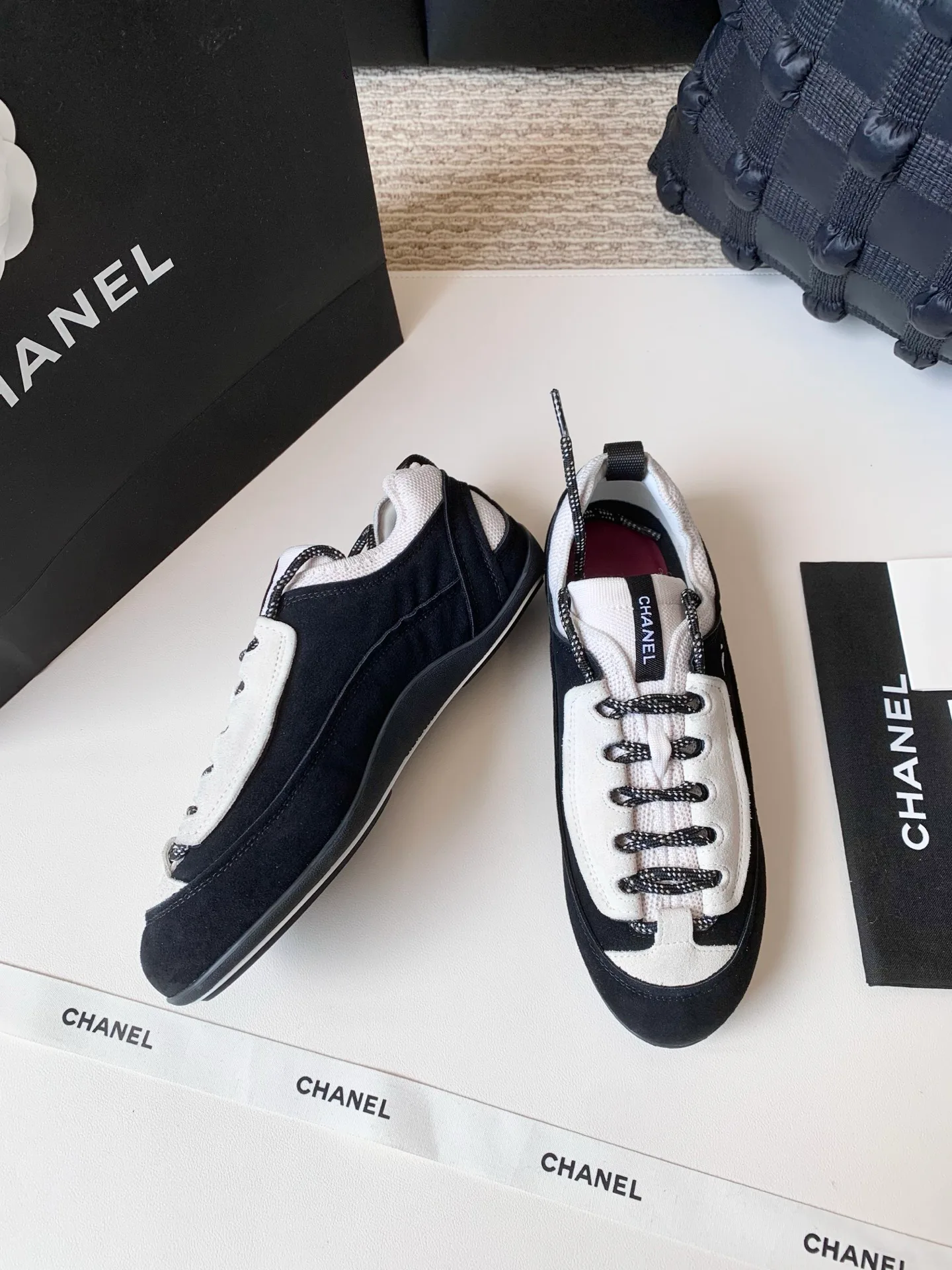 Women's Sneakers CHANEL 17989903