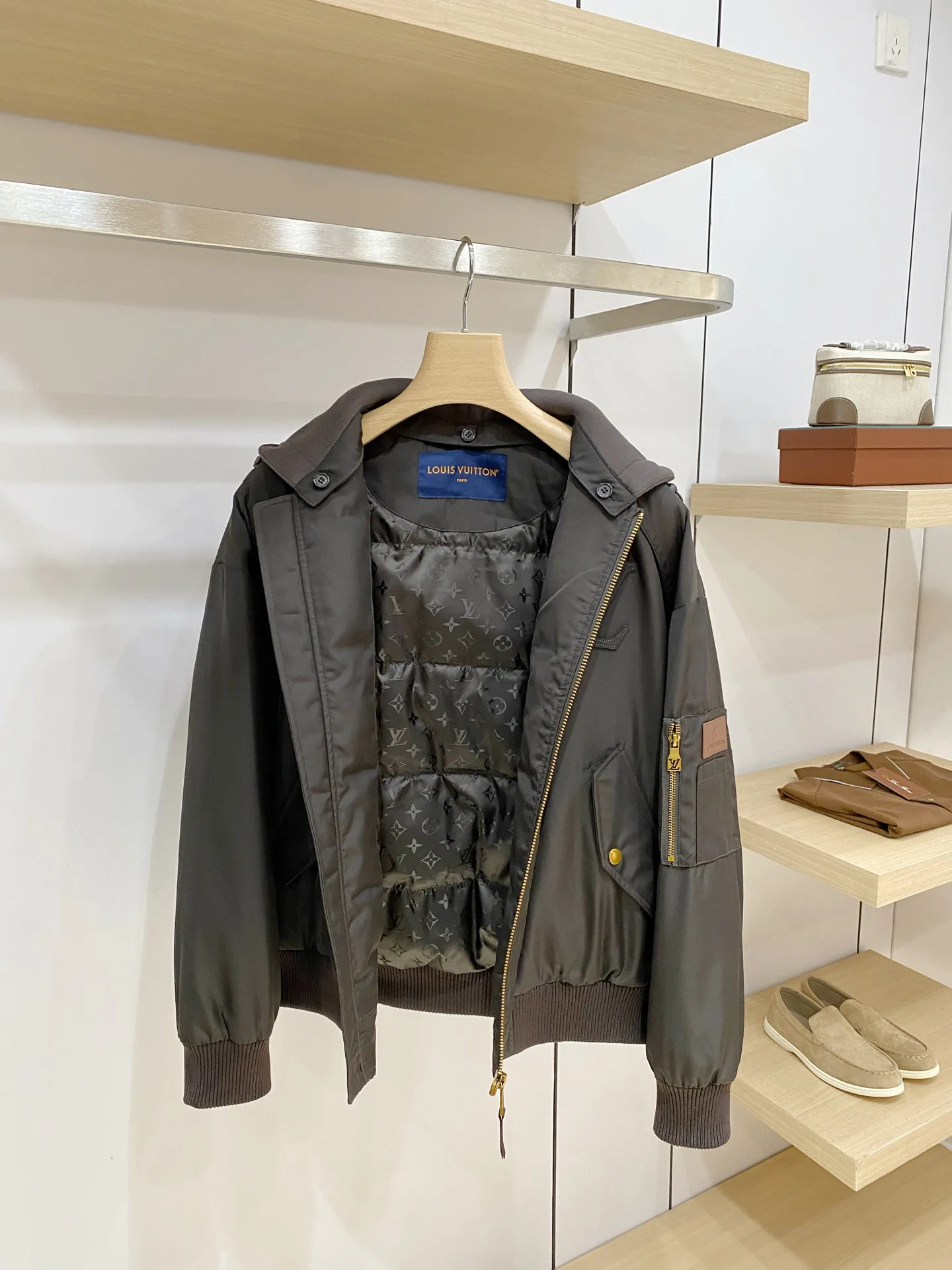 Men's Jackets And Down Jackets LOUIS VUITTON 18469477