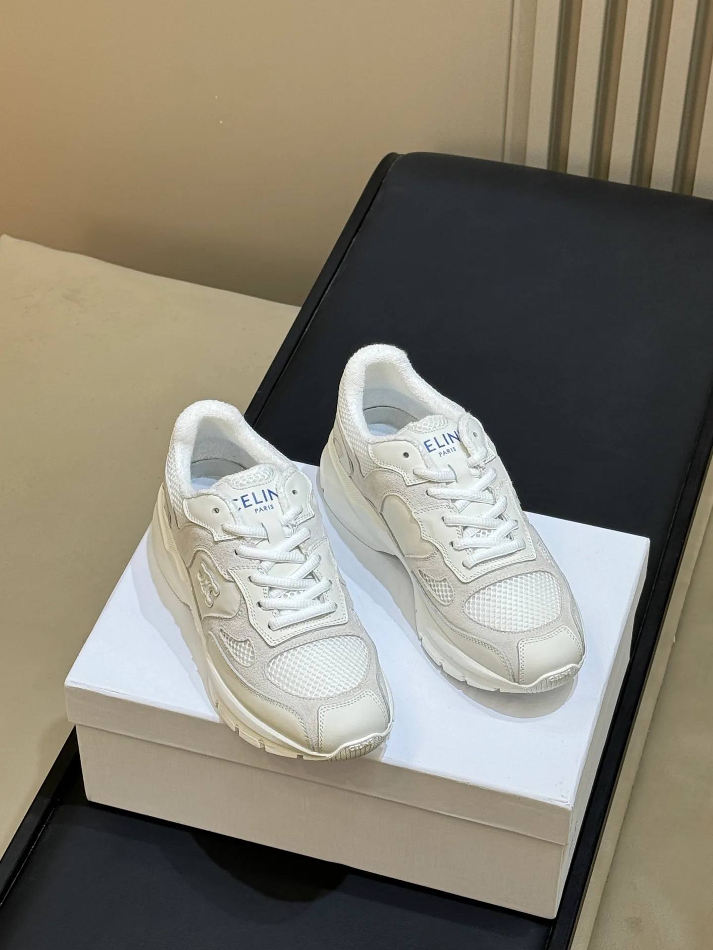Women's Sneakers CELINE 18073253