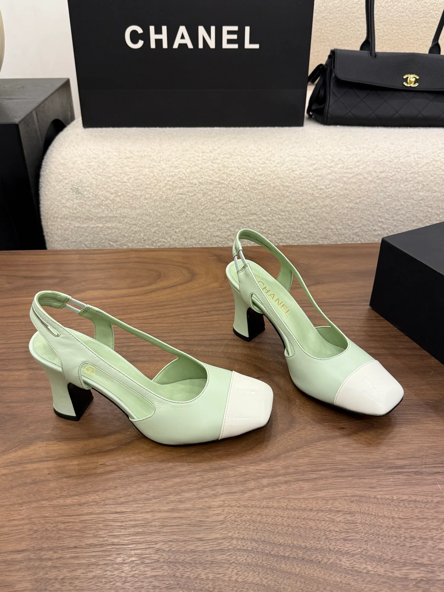 Women's Heels CHANEL 19583361