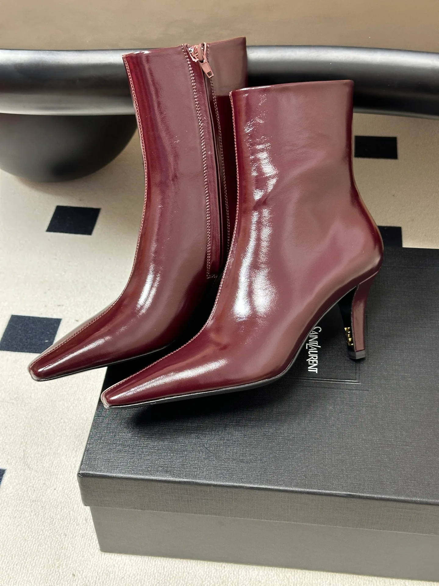 Women's Booties SAINT LAURENT 18492619
