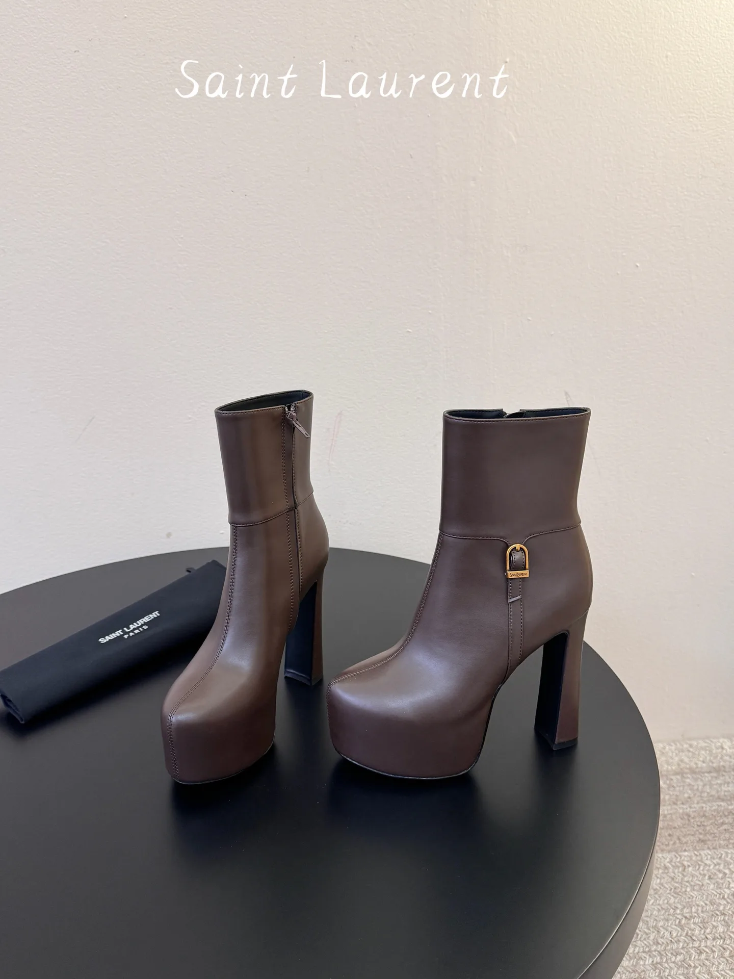 Women's Booties SAINT LAURENT 18241681