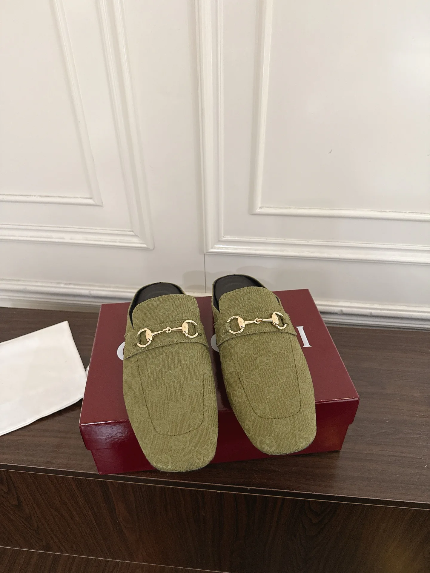 Women's Mules And Clogs GUCCI 17956784
