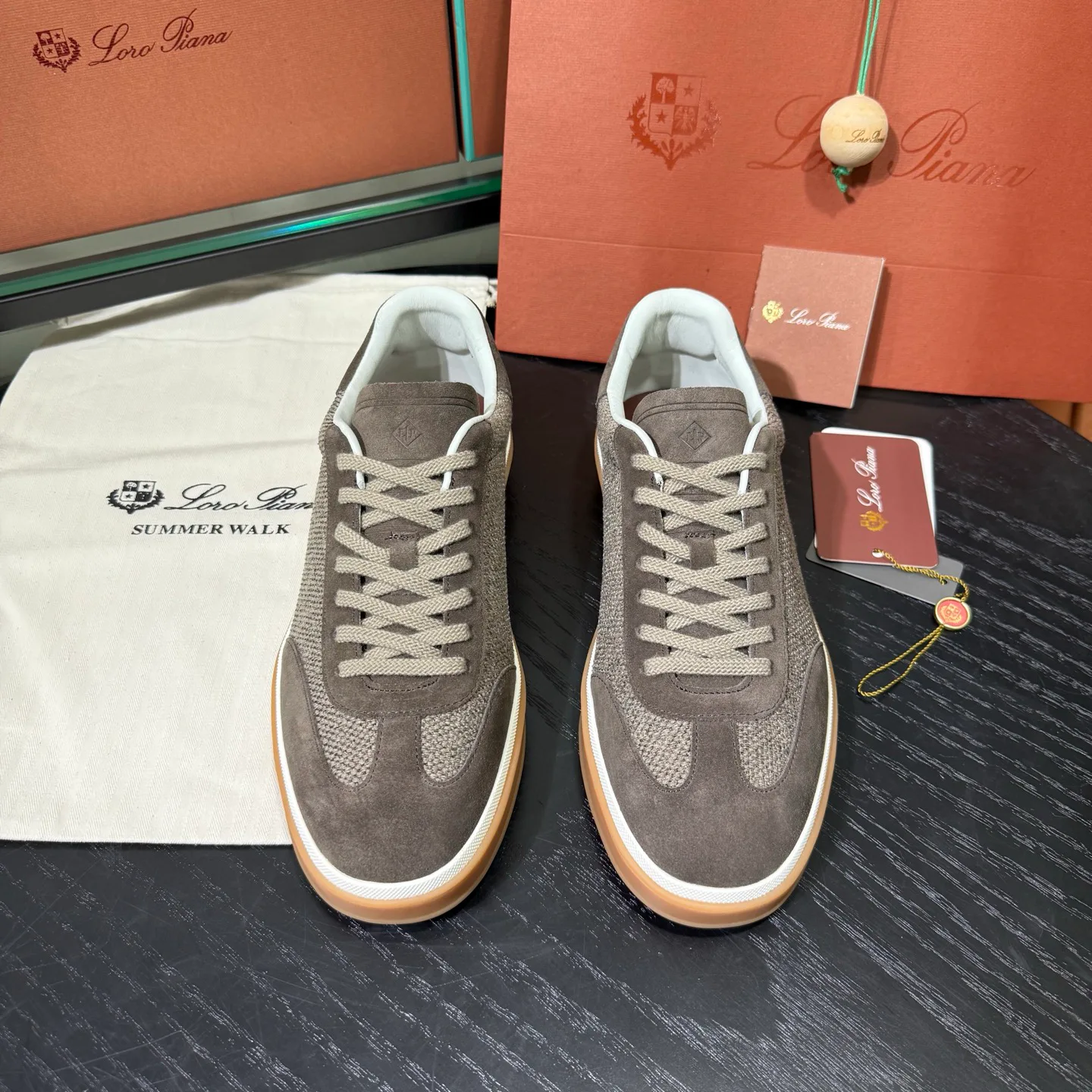 Women's Sneakers LORO PIANA 17955594
