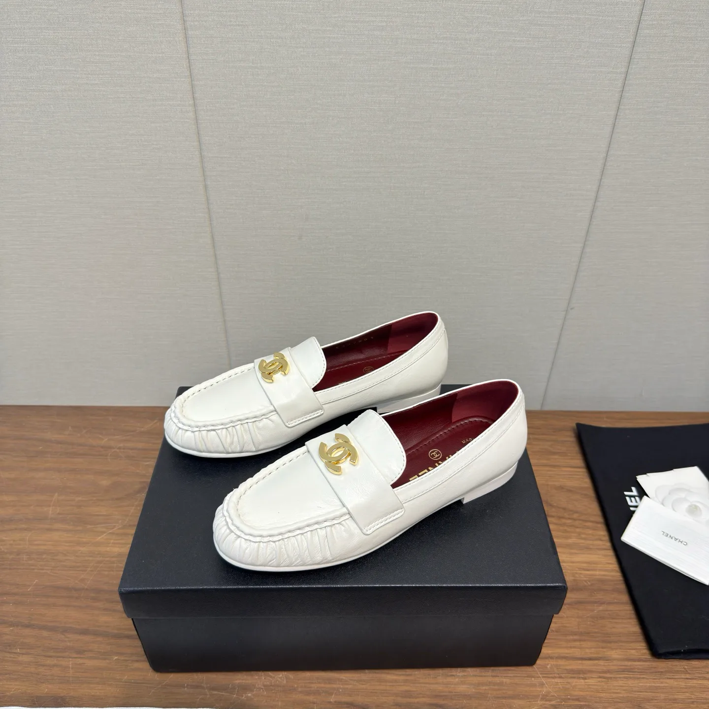 Women's Loafers And Moccasins CHANEL 17838043