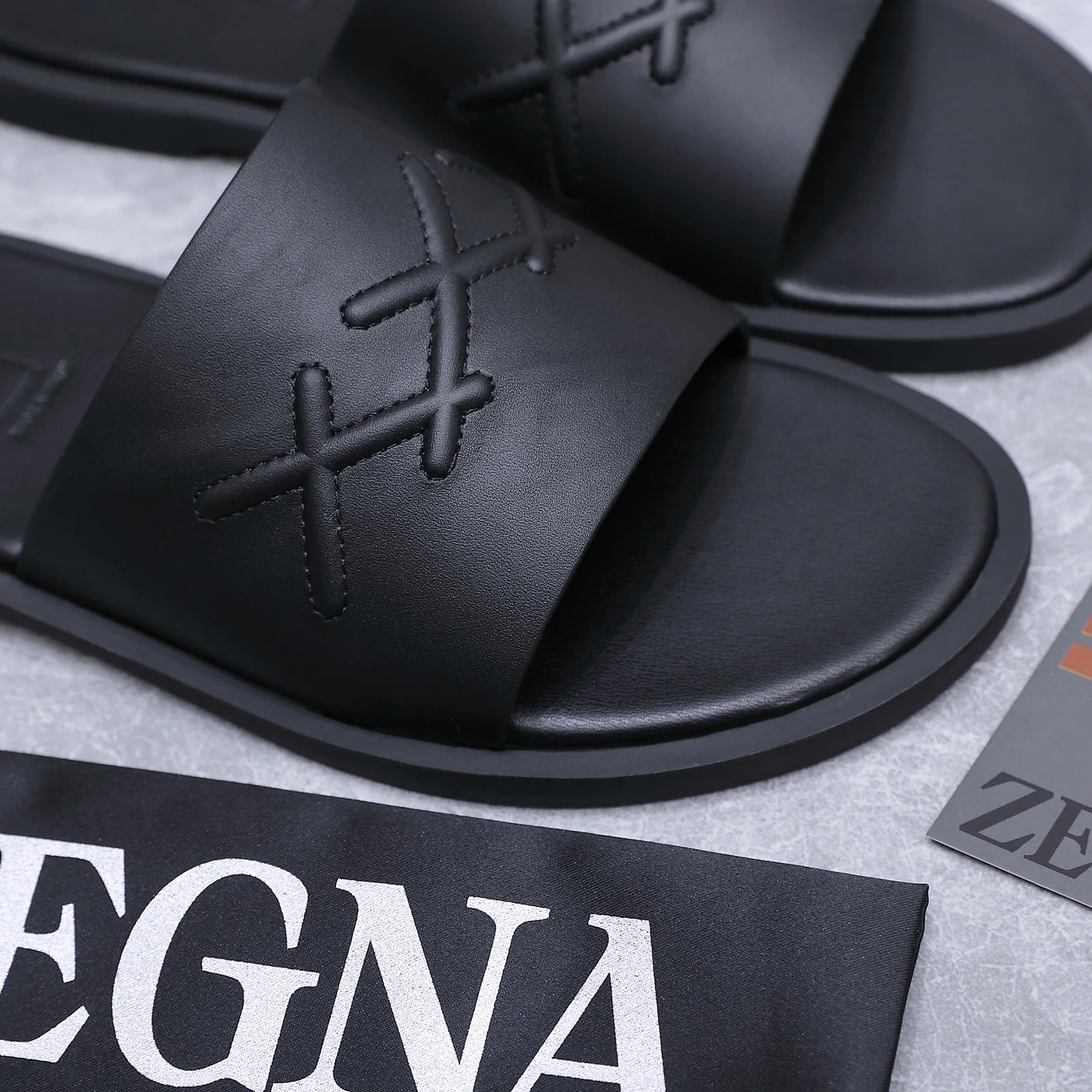 Men's Flip-Flops ZEGNA 17514993