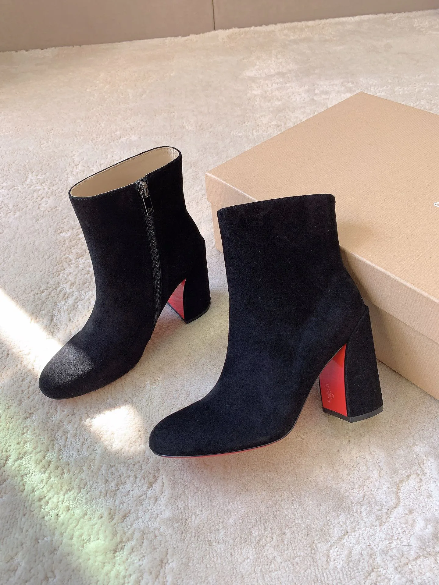 Women's Booties CHRISTIAN LOUBOUTIN 17962850